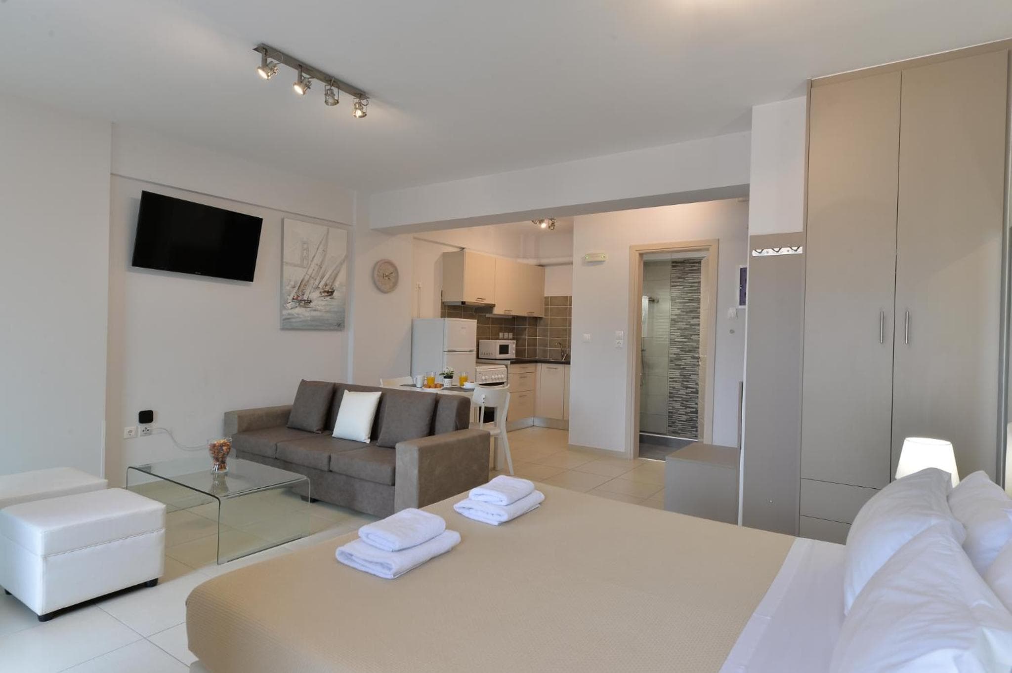 Alekos Apartments 1 - Νetflix & Comfort, Athens, photo 4