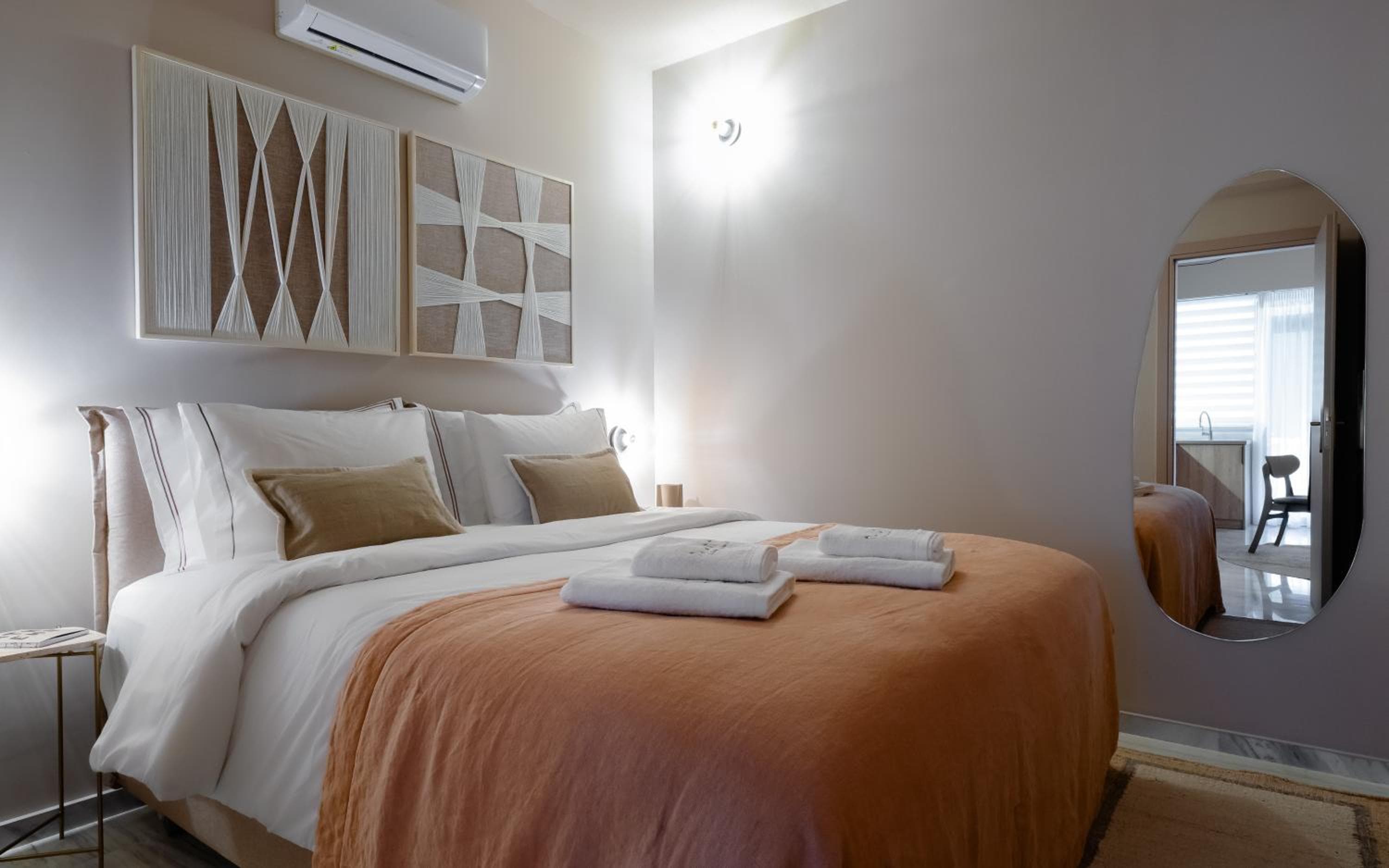 Num Suites & Lofts Athens, Athens, photo 6
