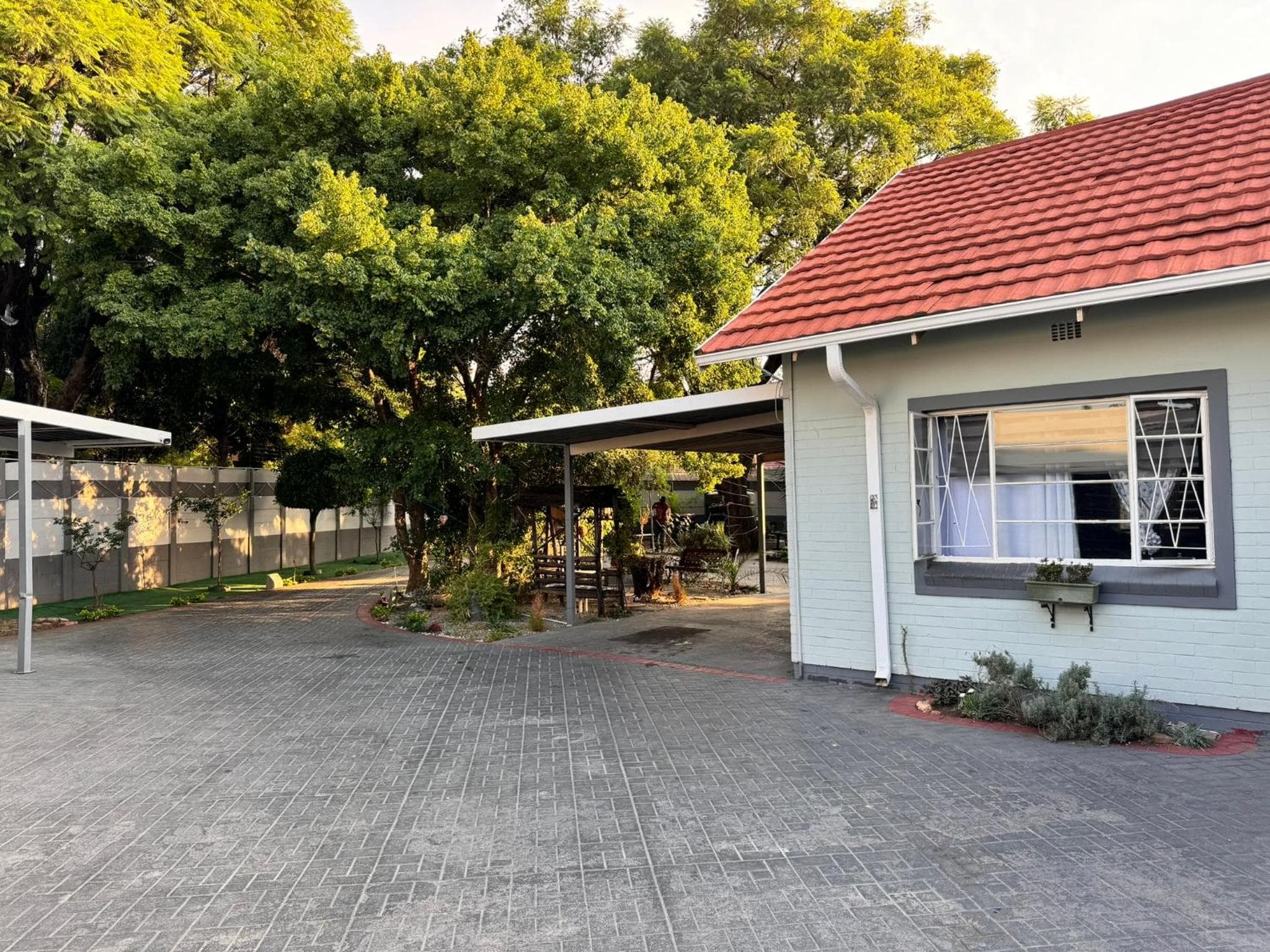 Blue Lantern Bed and Breakfast, Kempton Park