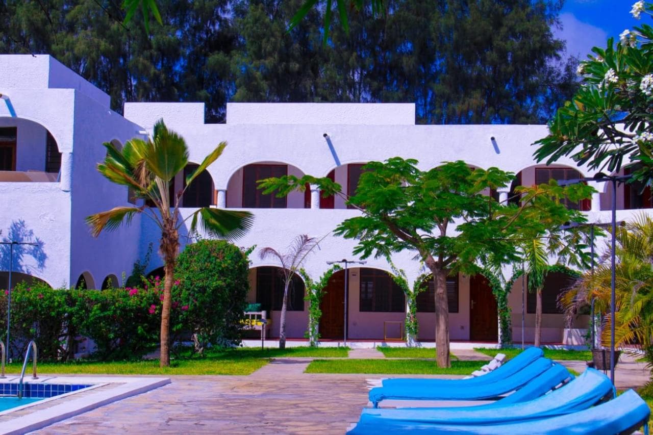 Kaleb's Beachfront Serviced Studio Apartments, Malindi, photo 3
