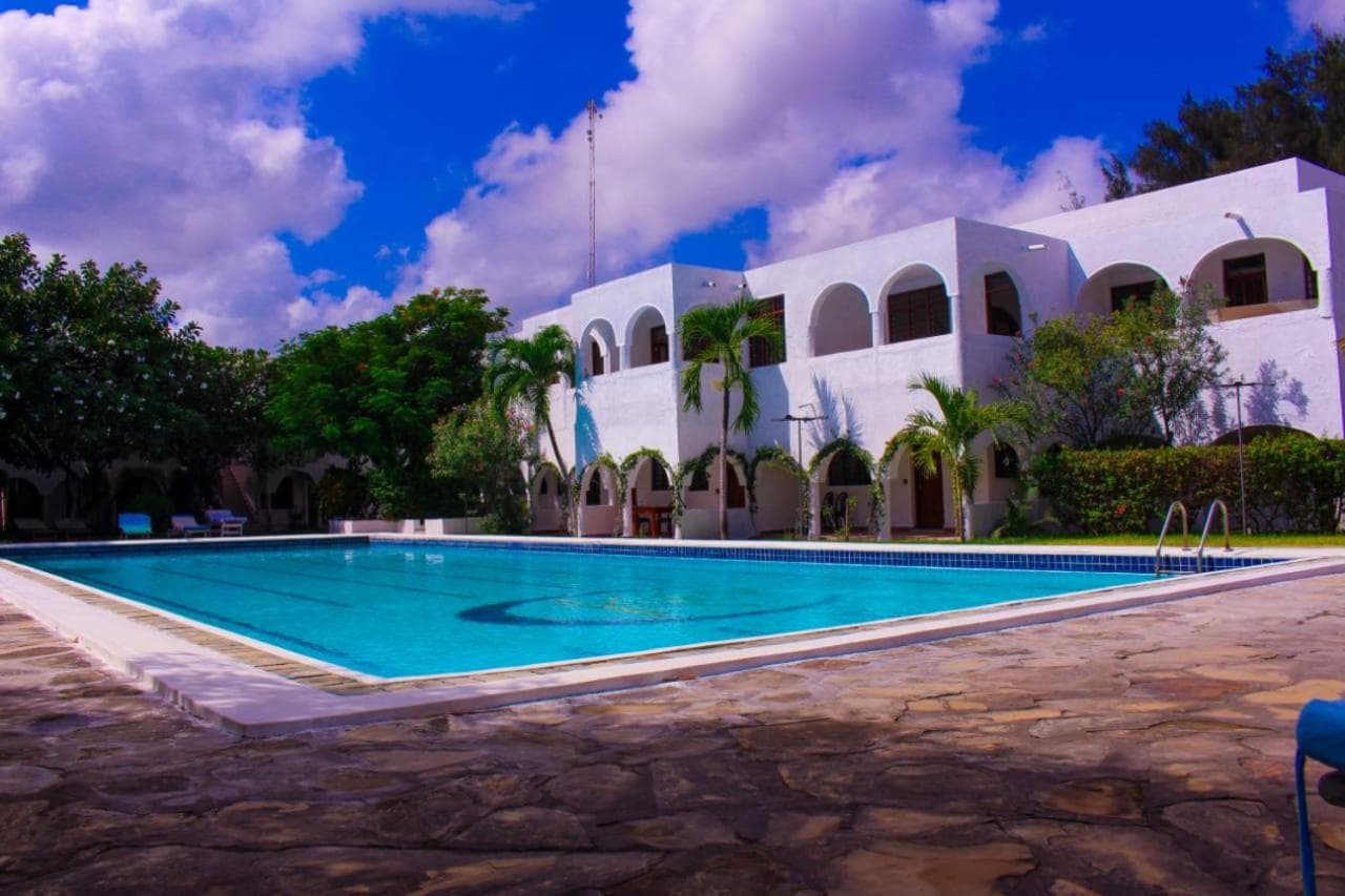 Kaleb's Beachfront Serviced Studio Apartments, Malindi