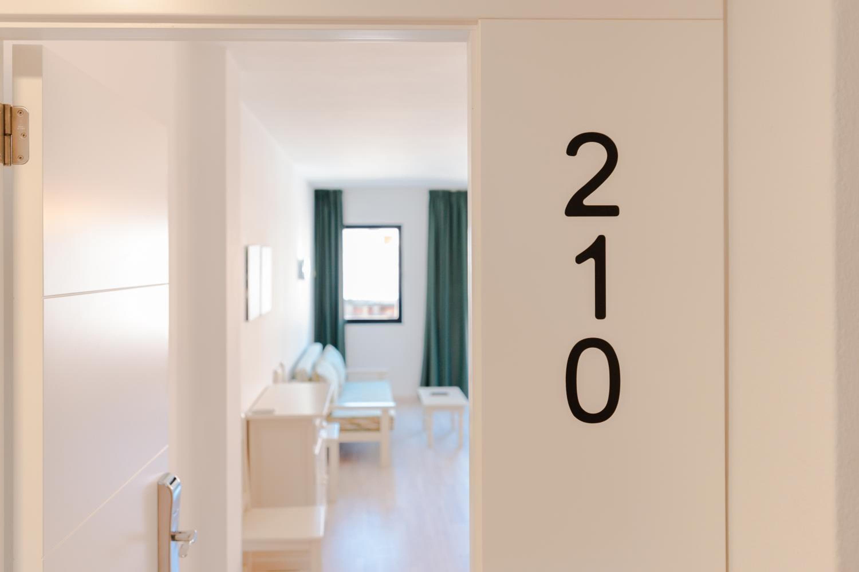 Apartamentos Loar, Ferreries, photo 4