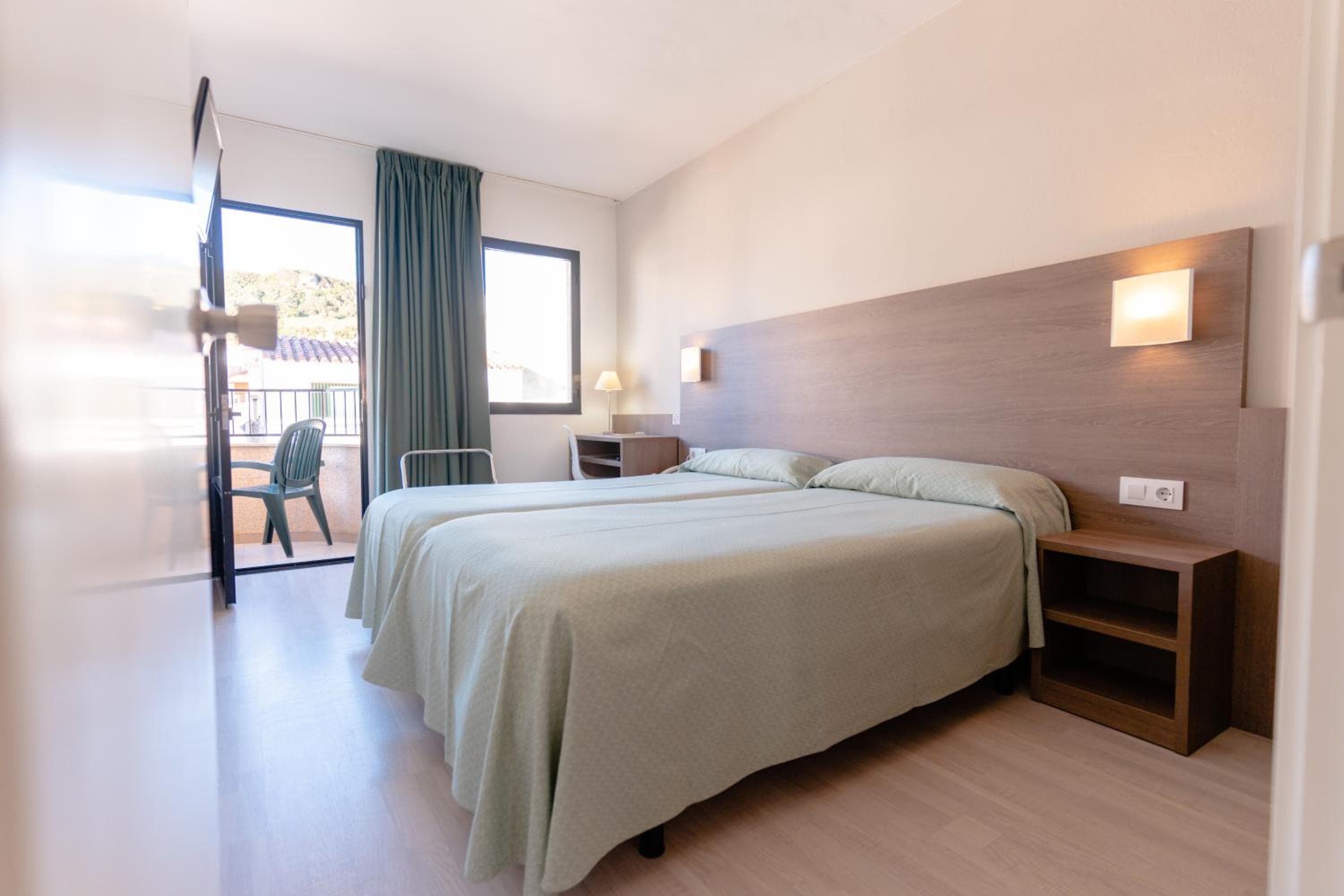 Apartamentos Loar, Ferreries