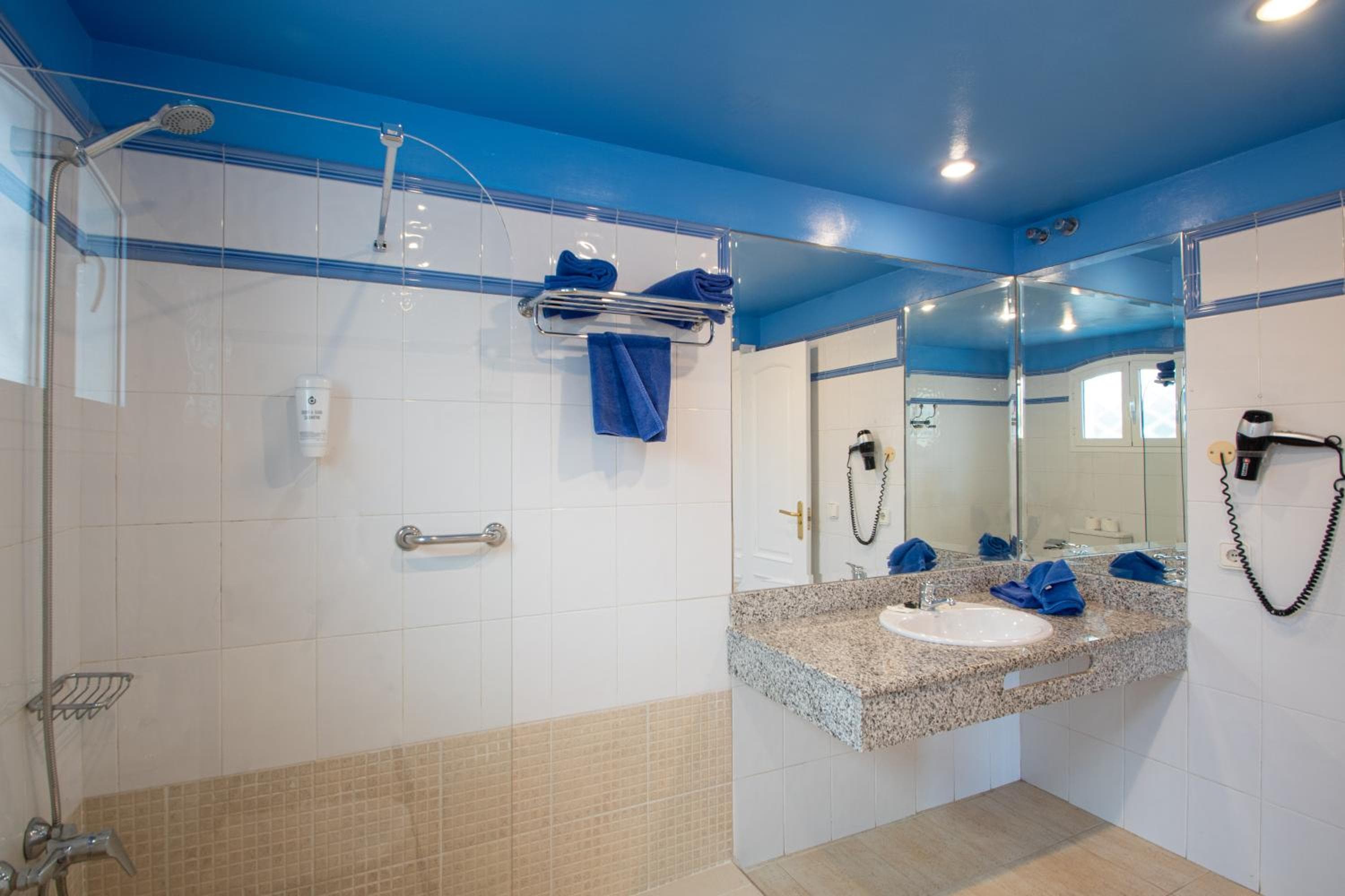Apartamentos LIVVO Coloradamar, Playa Blanca