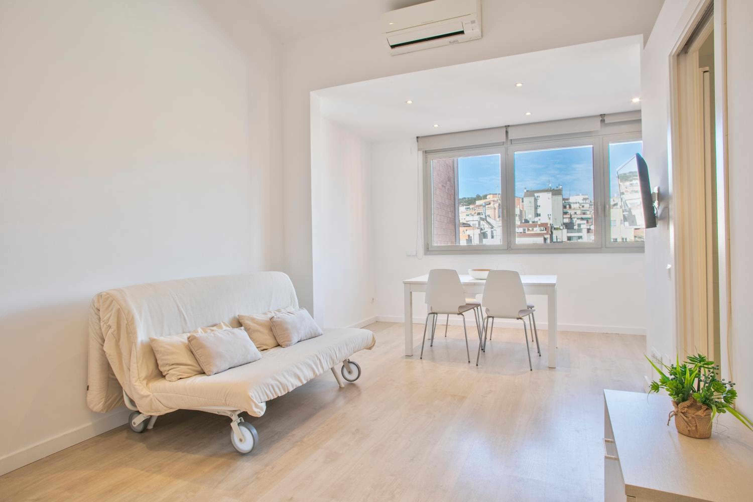 BcnStop Sant Pau Suites, Barcelona, photo 6