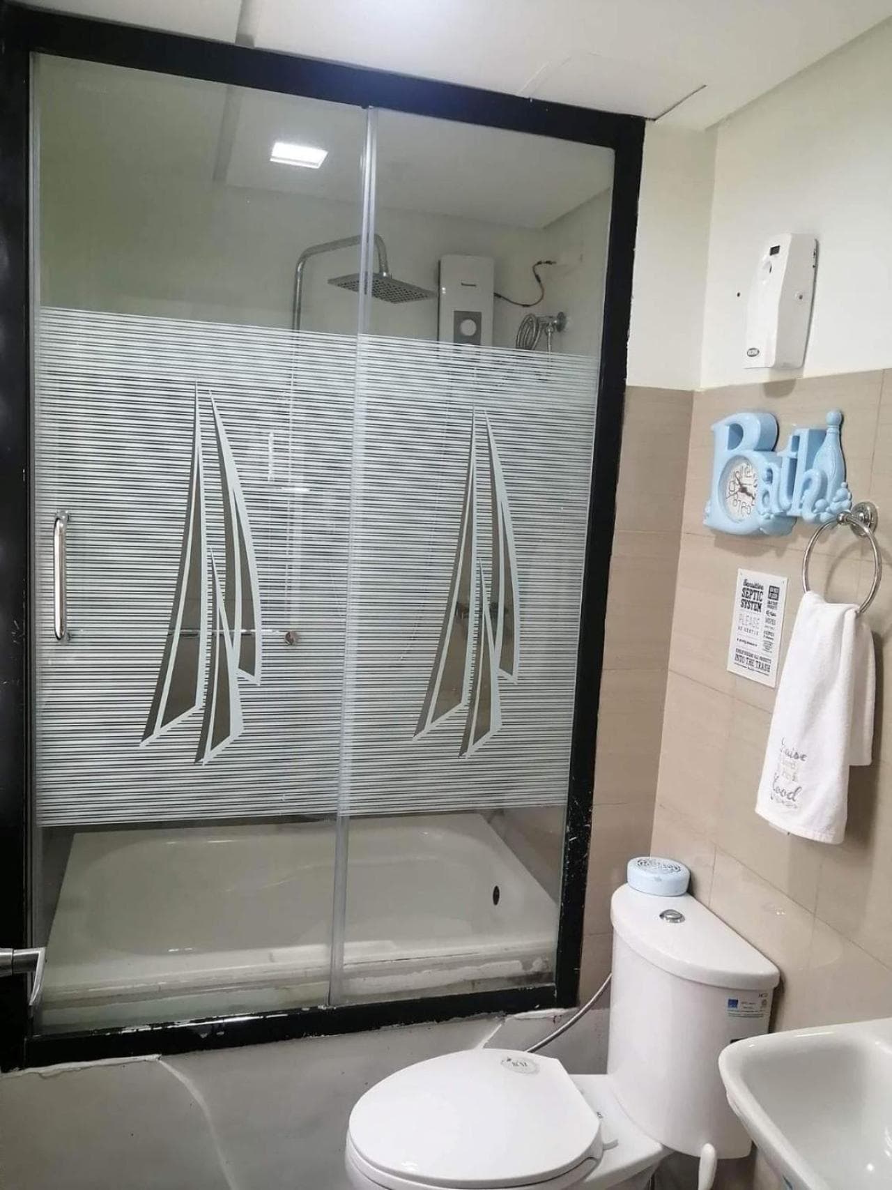 The SPLENDOR Comfortable living by Awsom Phil, Manila, photo 6