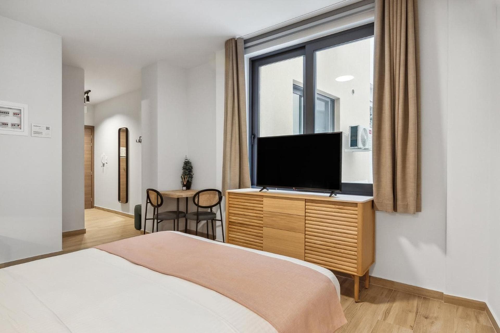 Limehome Athens Solonos City Center, Athens, photo 5
