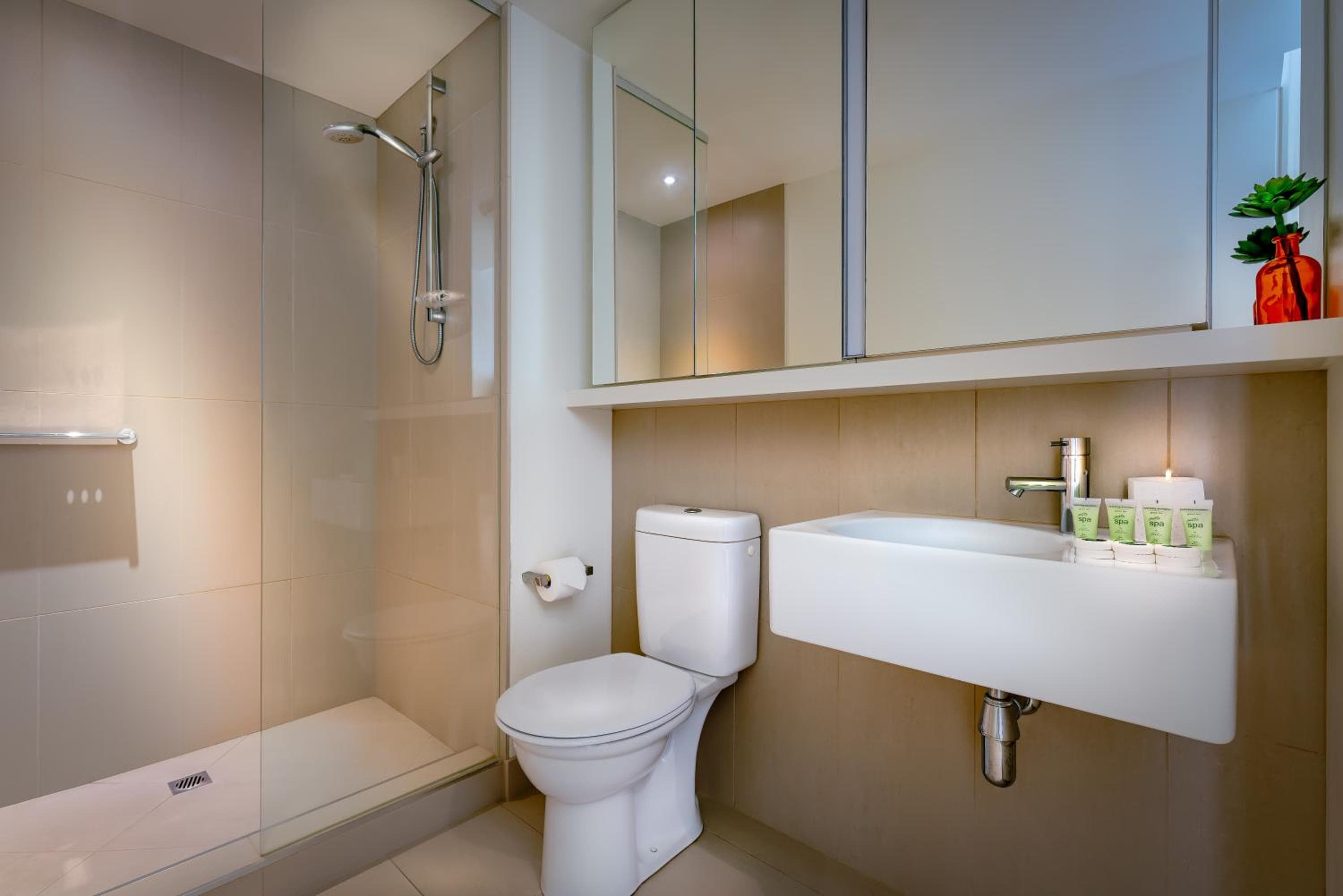 Adele Apartment Hotel East Melbourne, Melbourne, photo 5