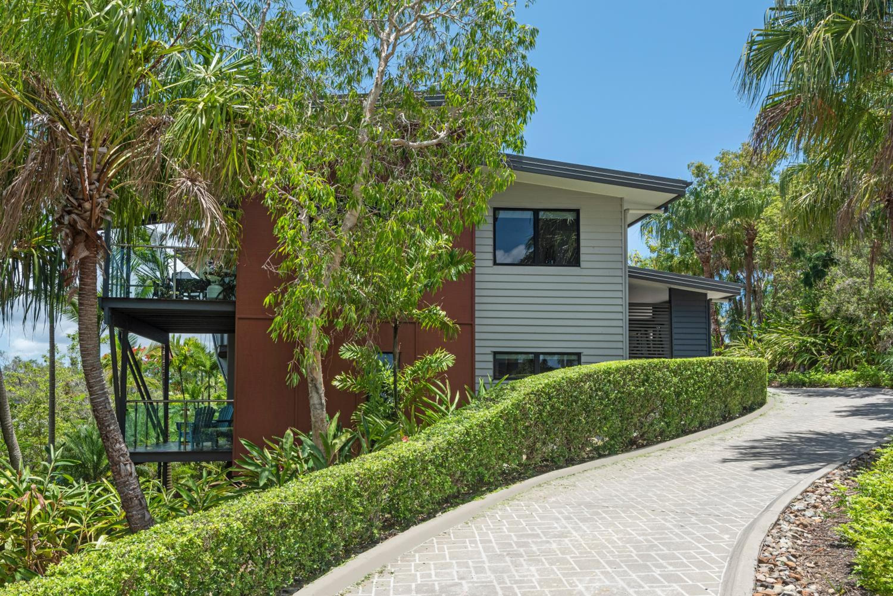 Pinnacle Apartments on Hamilton Island by HIHA, Hamilton Island