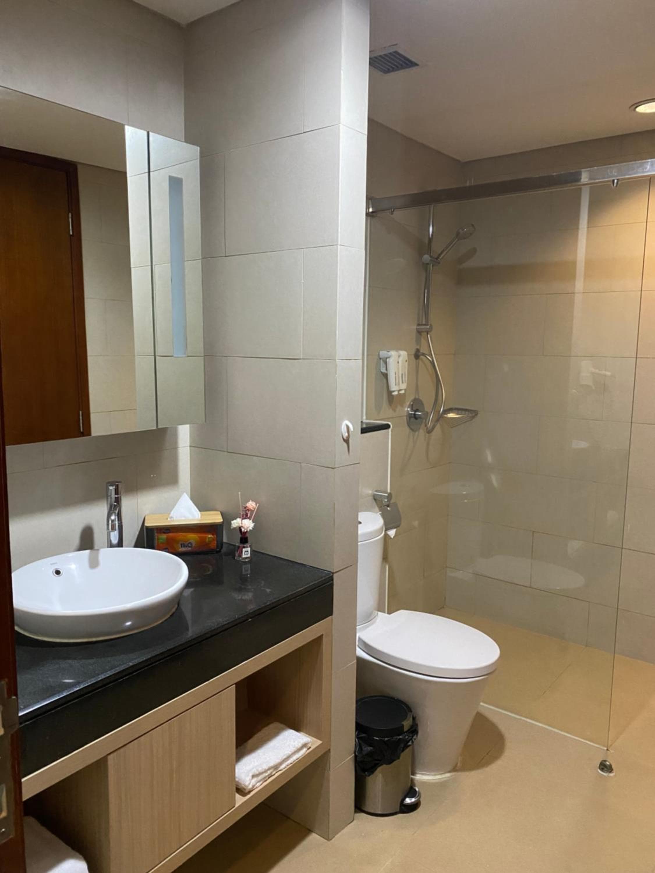 The H Tower Residence by YLS Stay, Jakarta, photo 5