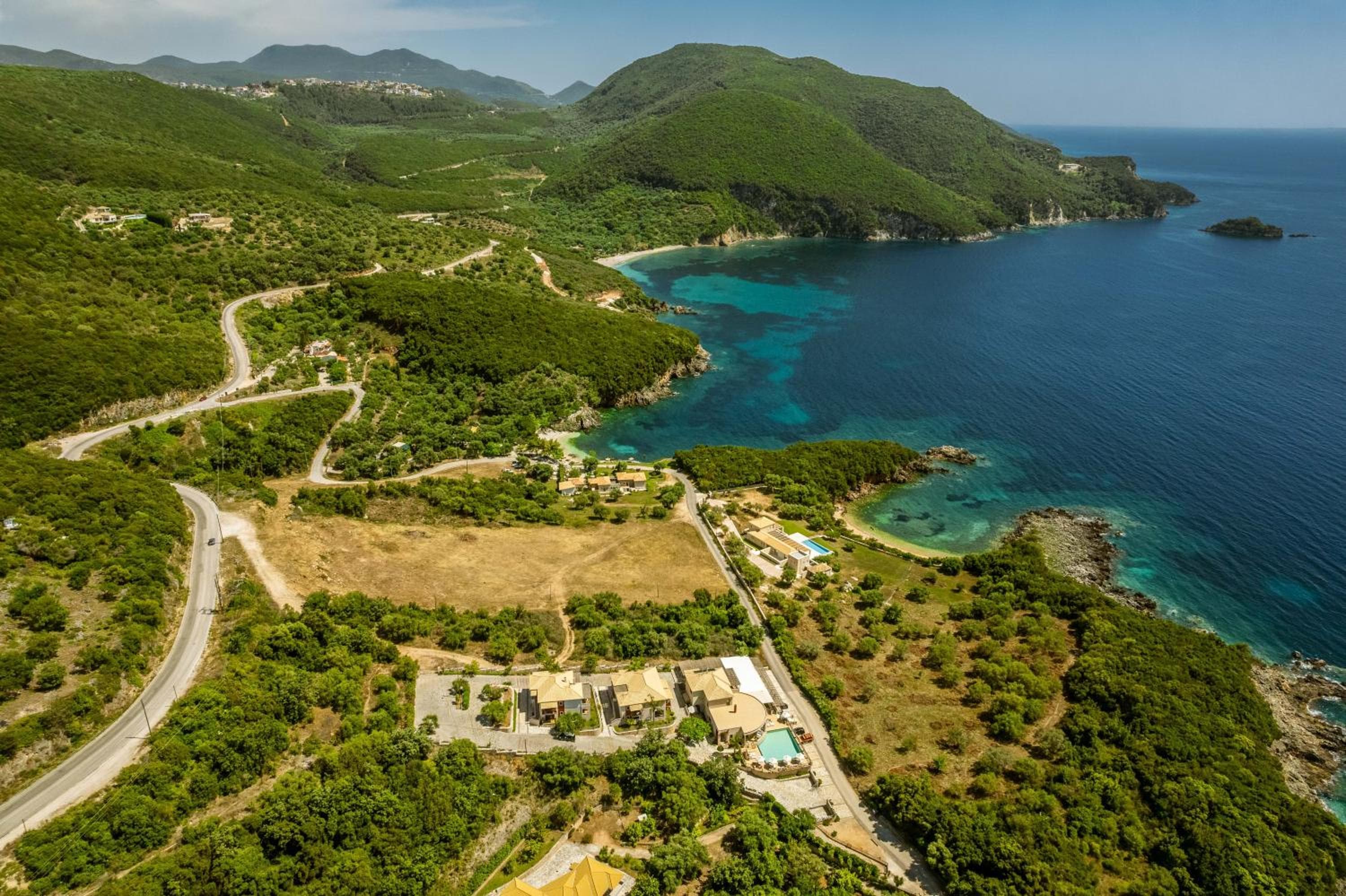3Aktes Suites & Studios, Sivota