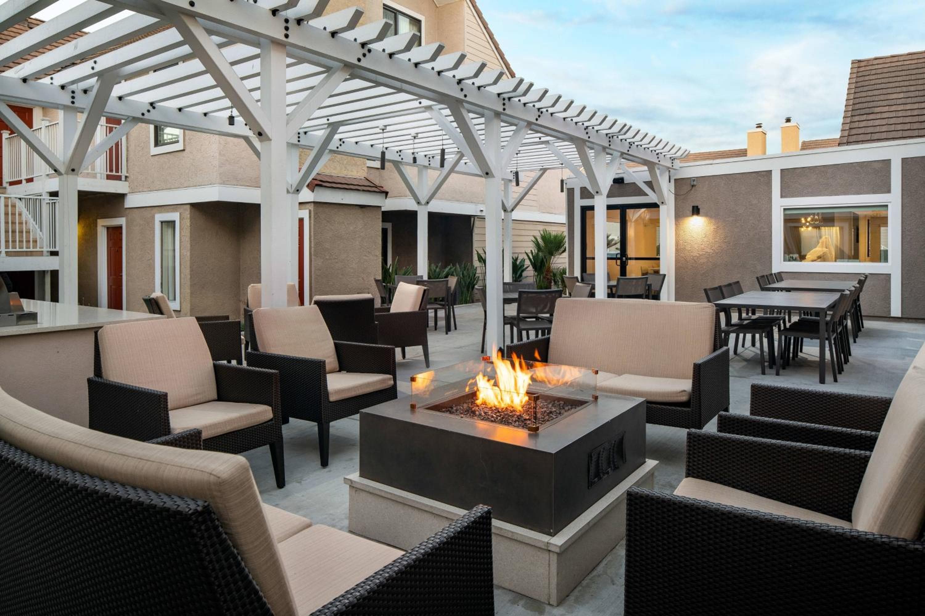 Residence Inn by Marriott Long Beach, Long Beach, photo 4