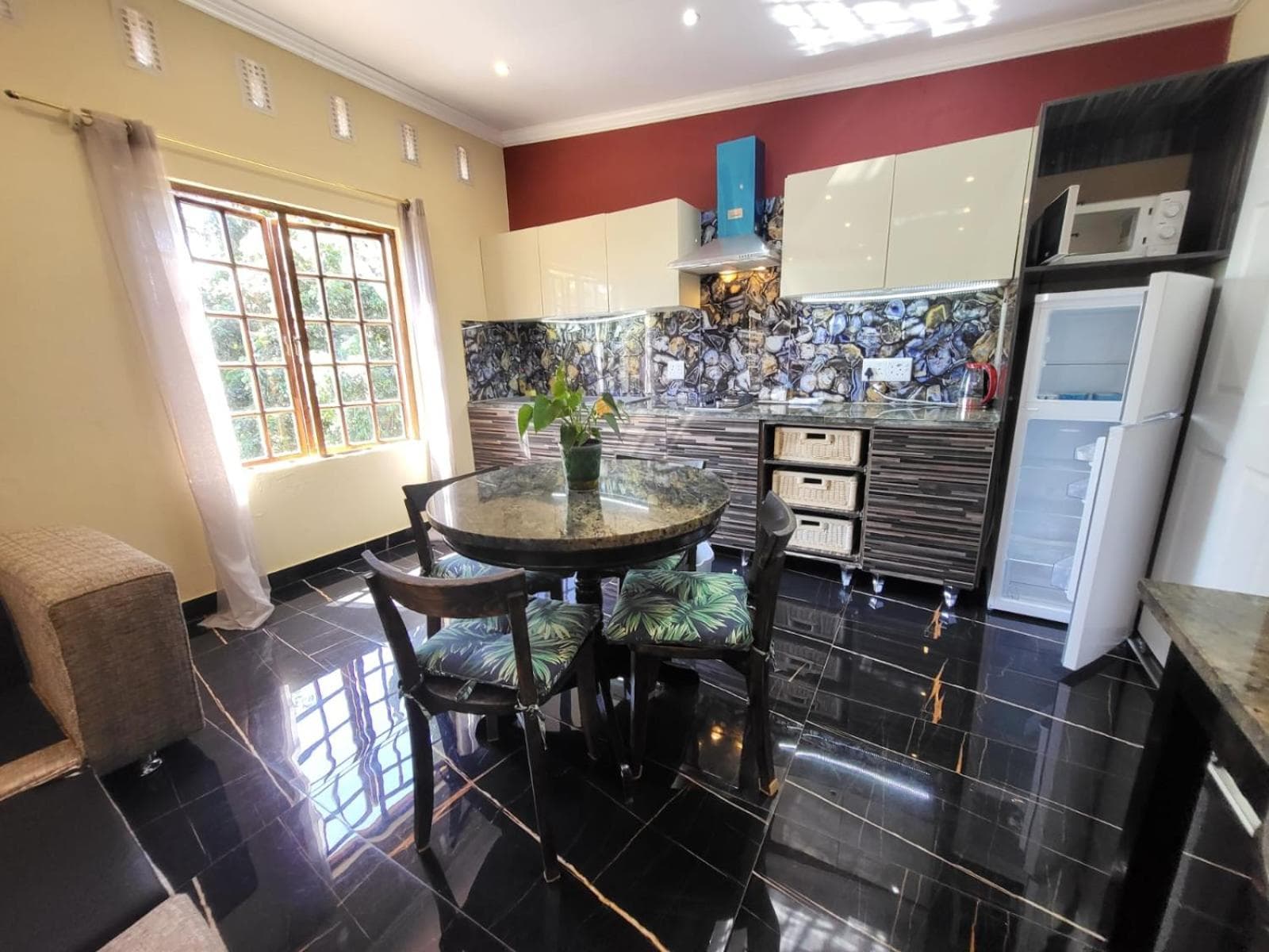 Gem of Manor drive, Durban, photo 4