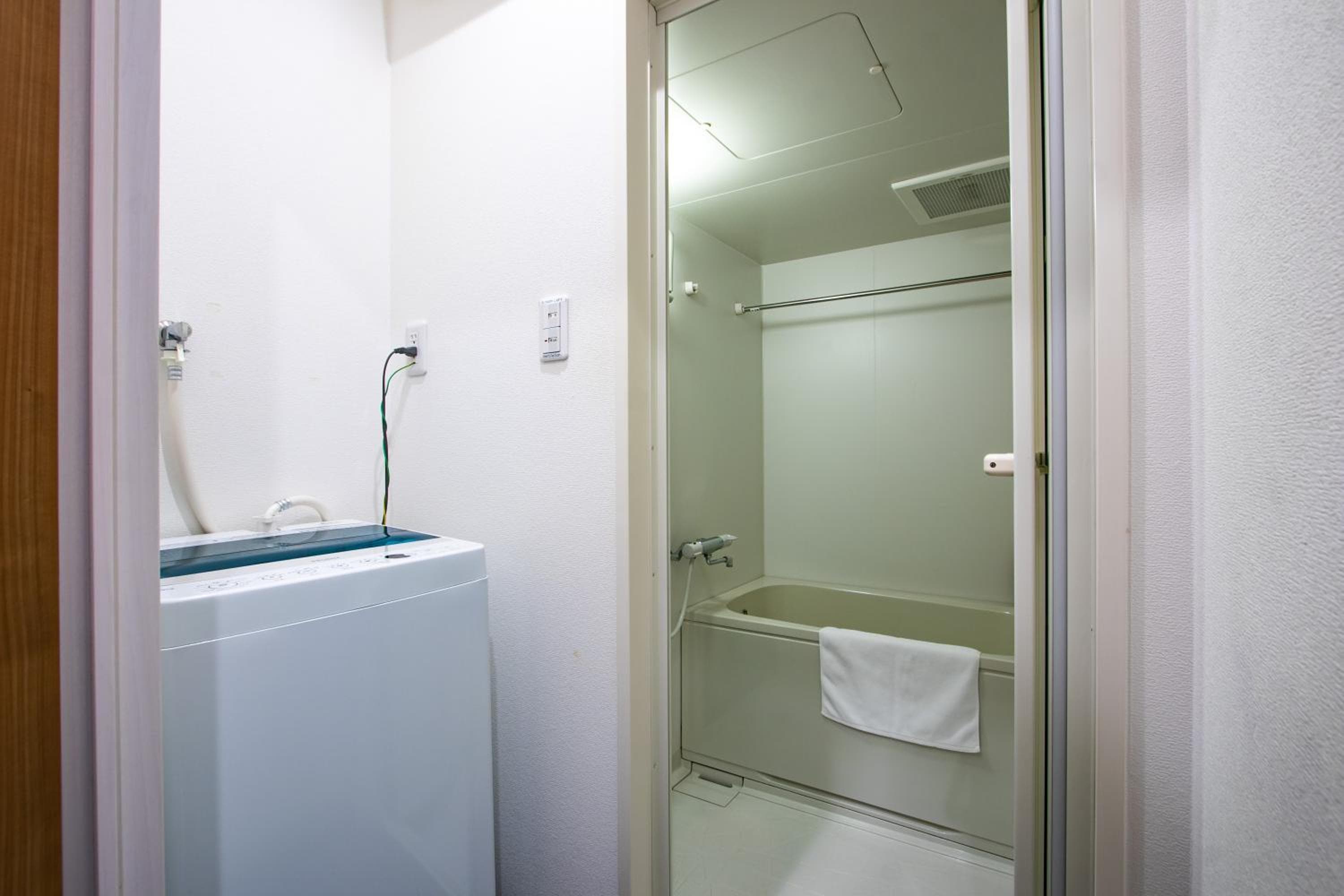 Minn Juso, Osaka, photo 3