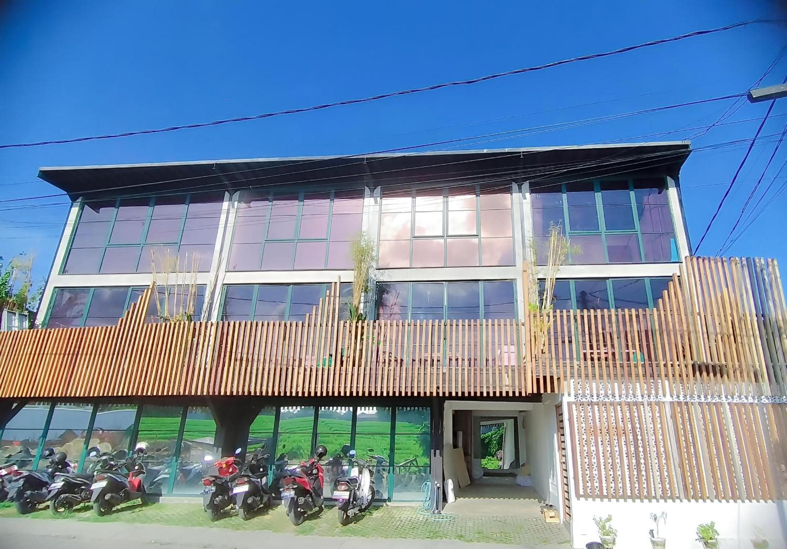 Studio Marvel Canggu, Dalung