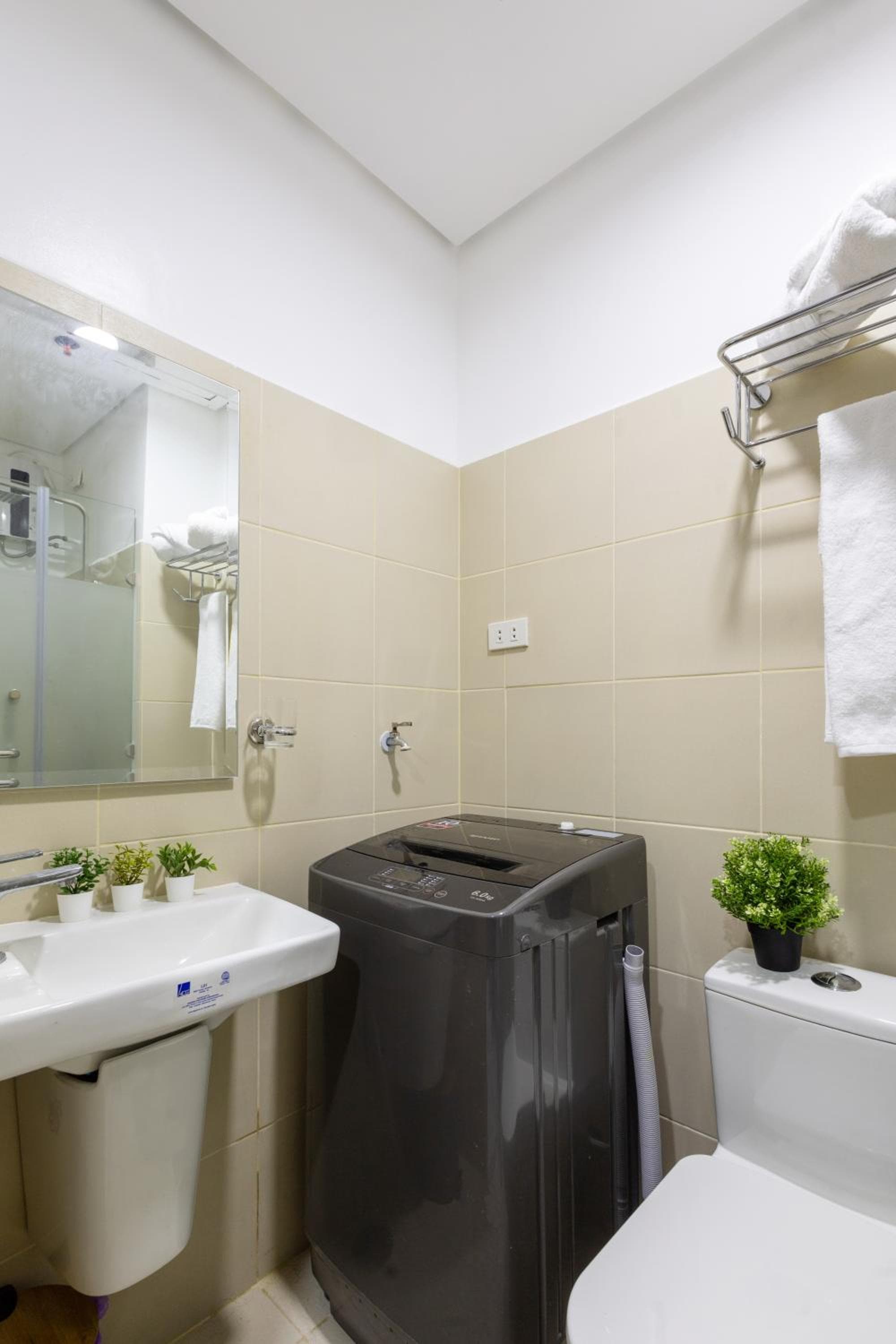 Lush Residences Makati, photo 4