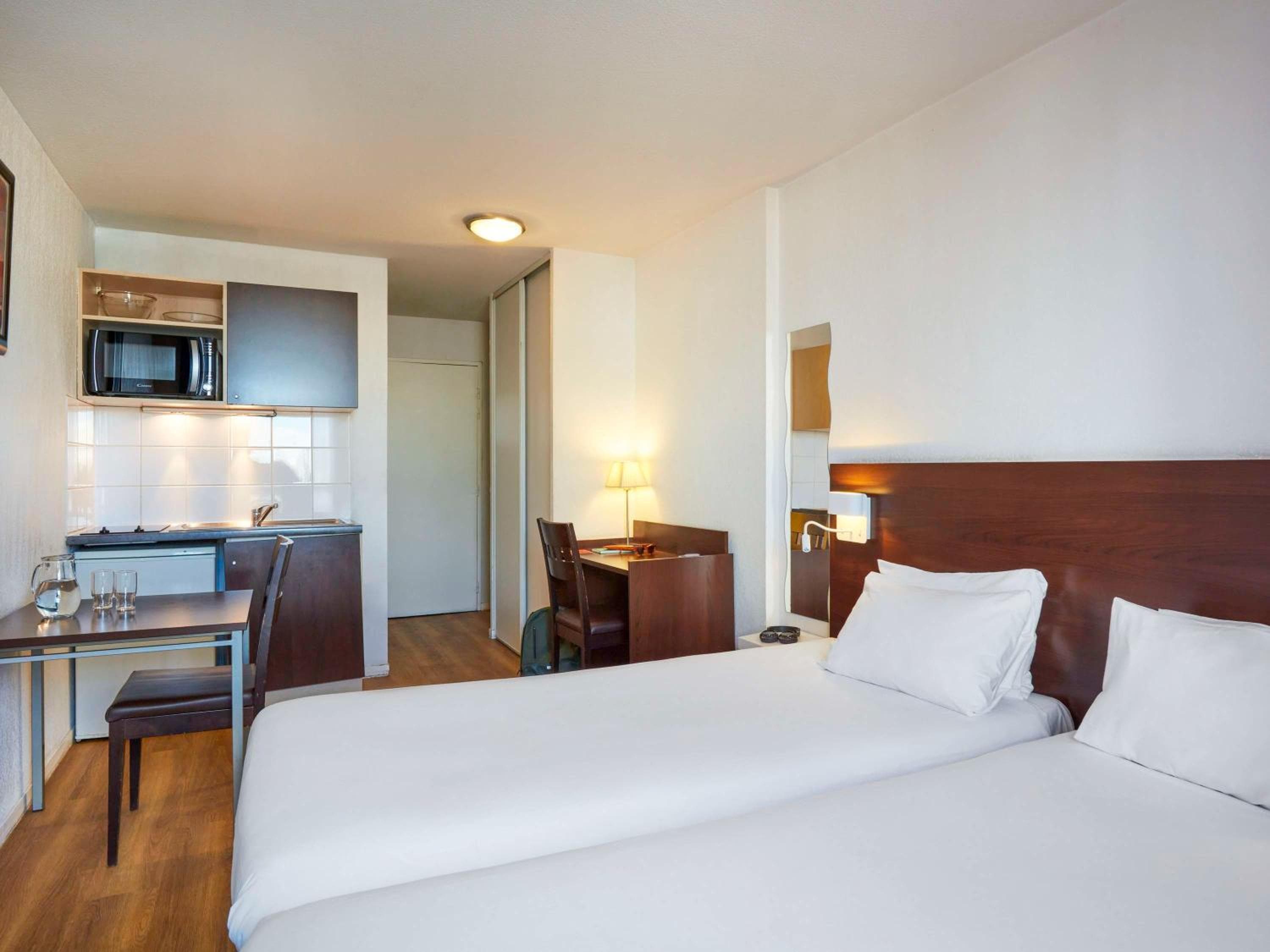Hotel room at Aparthotel Adagio Access Paris Saint-Denis Pleyel
