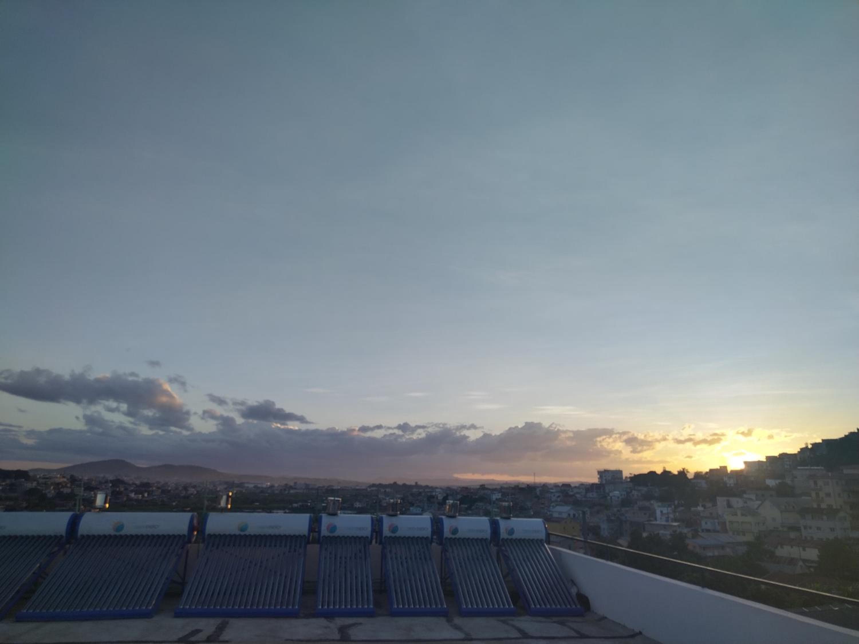Milestone City Business Apartment - Secure Area - Fast WiFi Long Stay, Antananarivo, photo 4