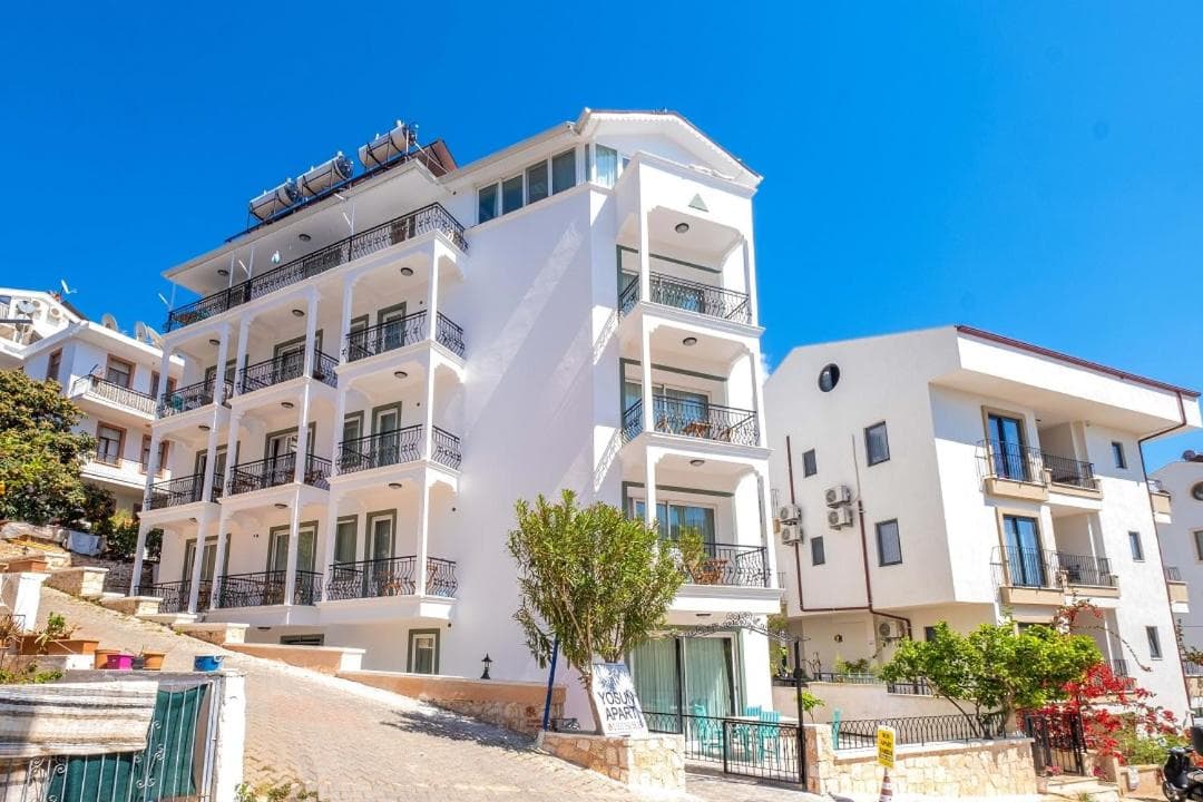 Yosun Apart, Kas