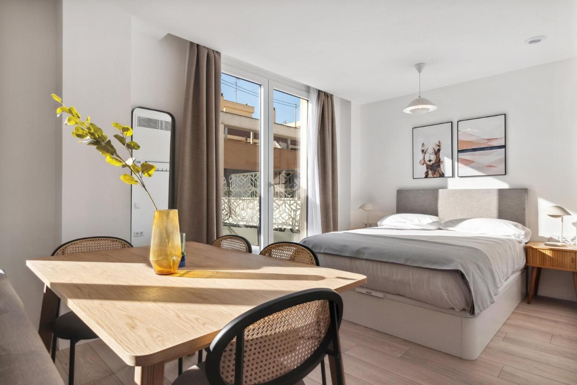 Limehome Valencia Carrer del Pare Palau i Quer, Valencia, photo 6
