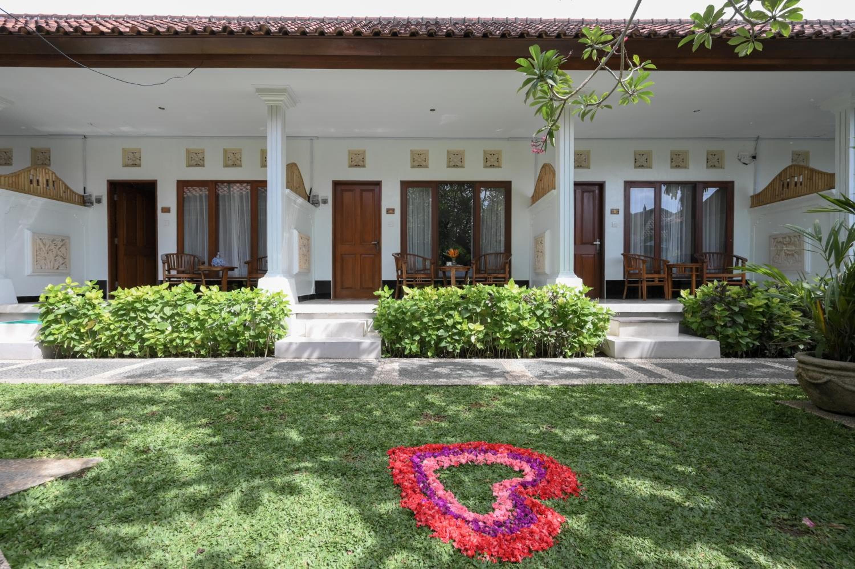 Tiga Naga Villa, Denpasar