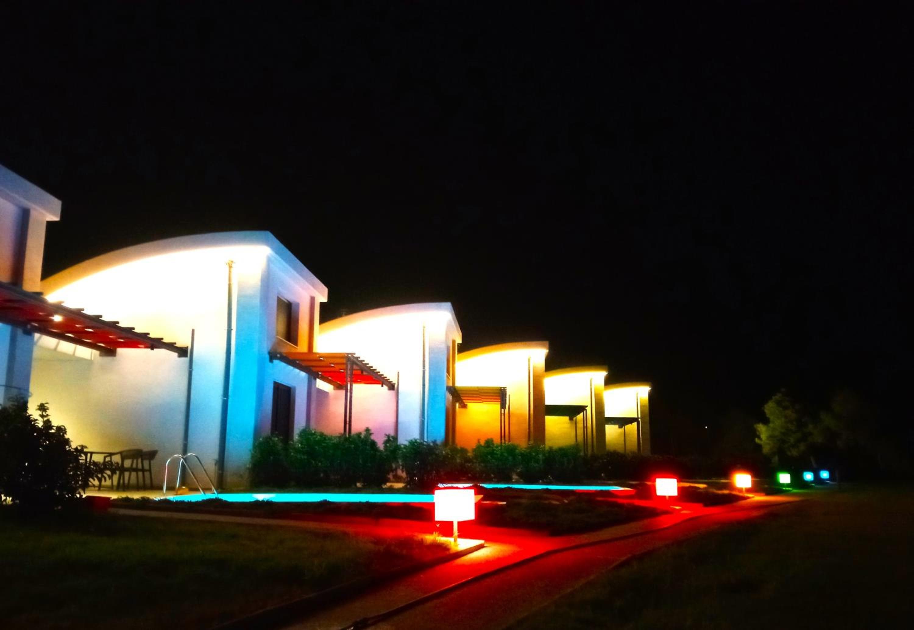 Aurora Suites, Nea Fokea