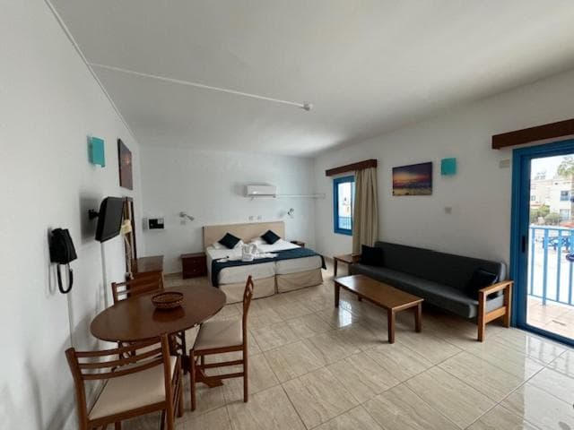 Kefalonitis Hotel Apartments, Paphos City, photo 2
