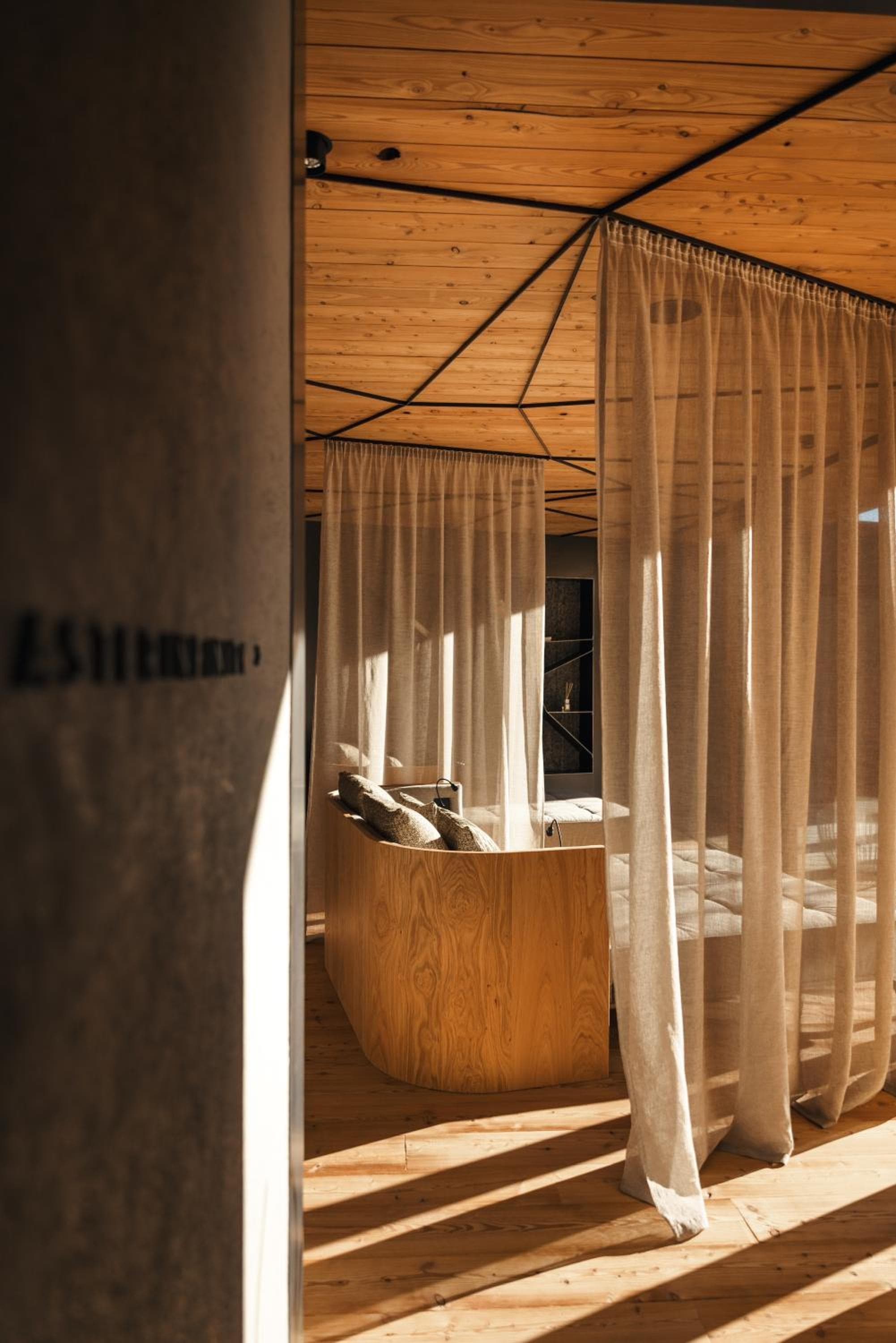 ASTER Boutique Hotel & Chalets, Fügenberg, photo 6