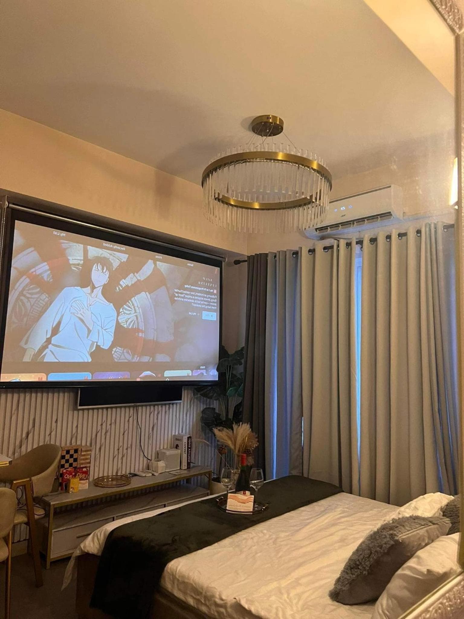 Hotel room at Grace Residences Elevate Escapes - near BGC airport