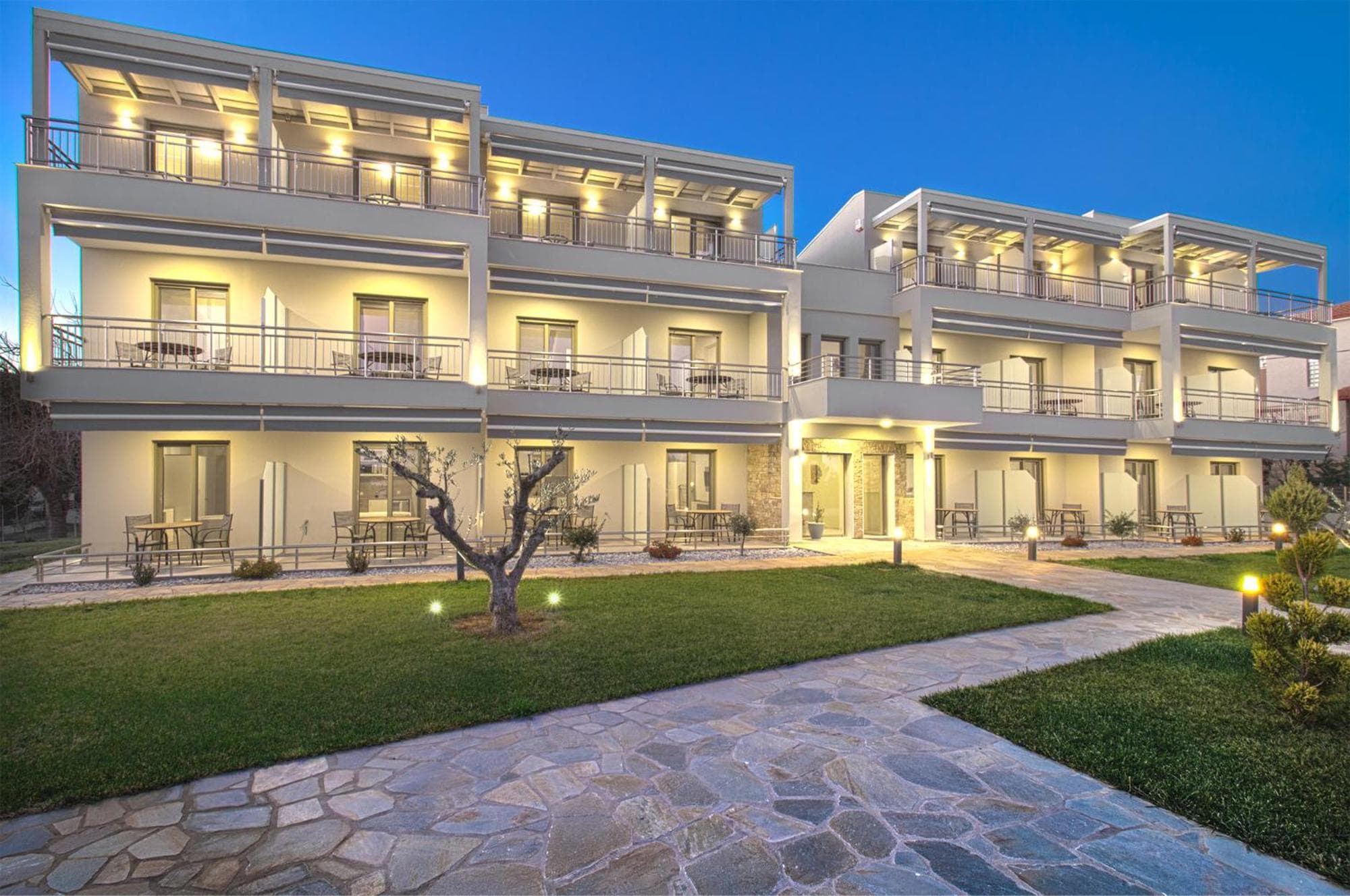 Oliva Suites, Nikiti