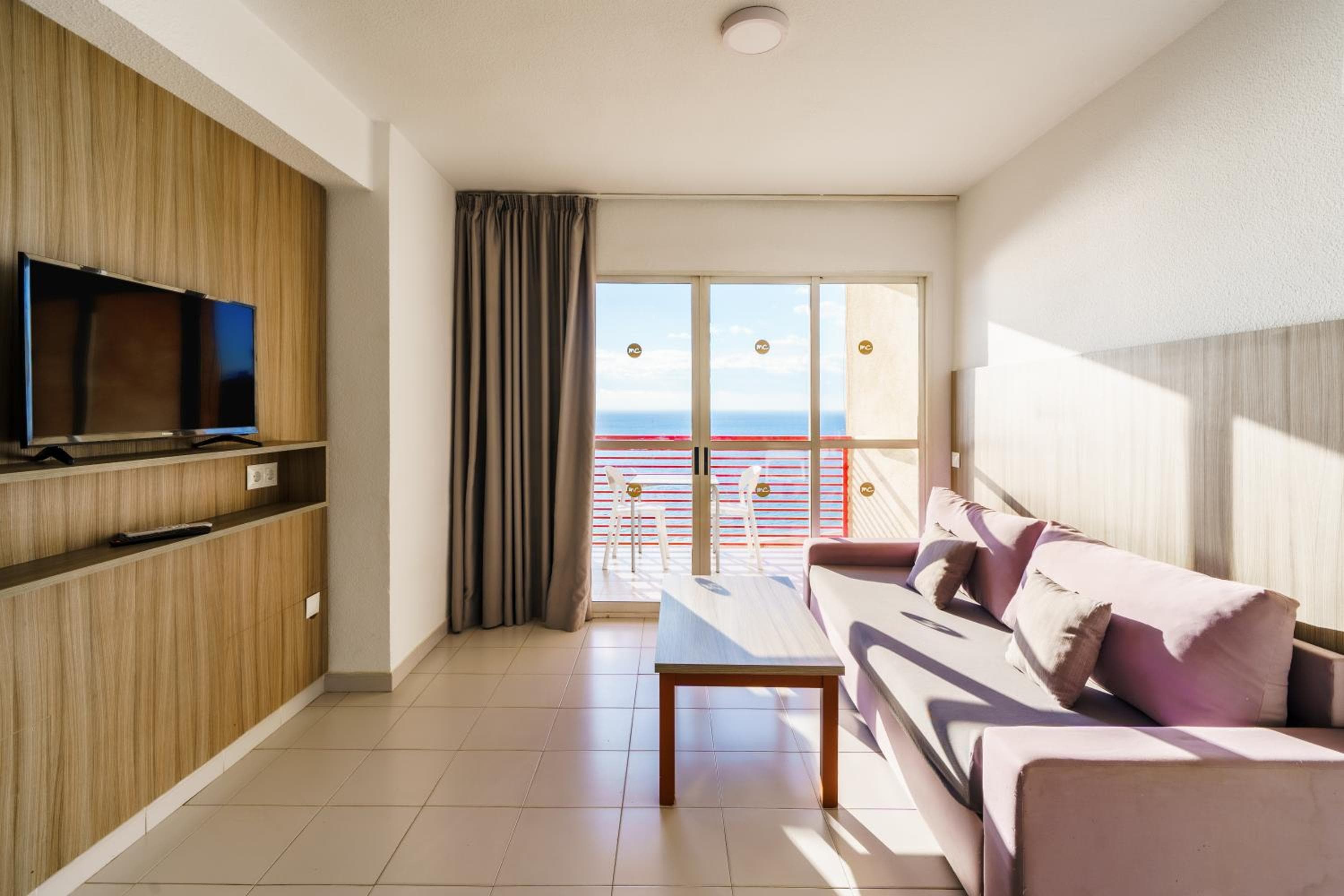Apartamentos El Faro By Mc, Benidorm, photo 4