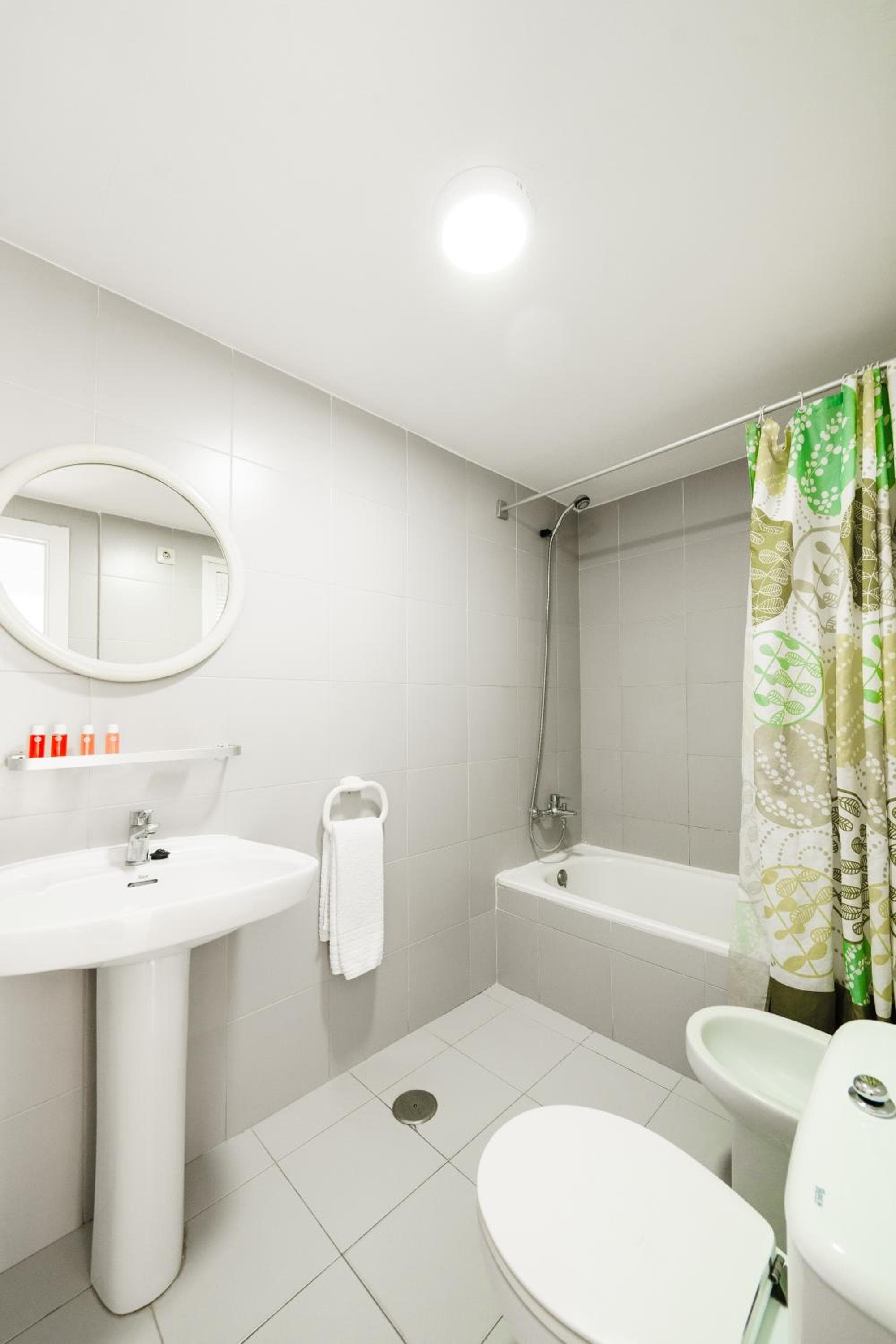 Apartamentos El Faro By Mc, Benidorm, photo 5