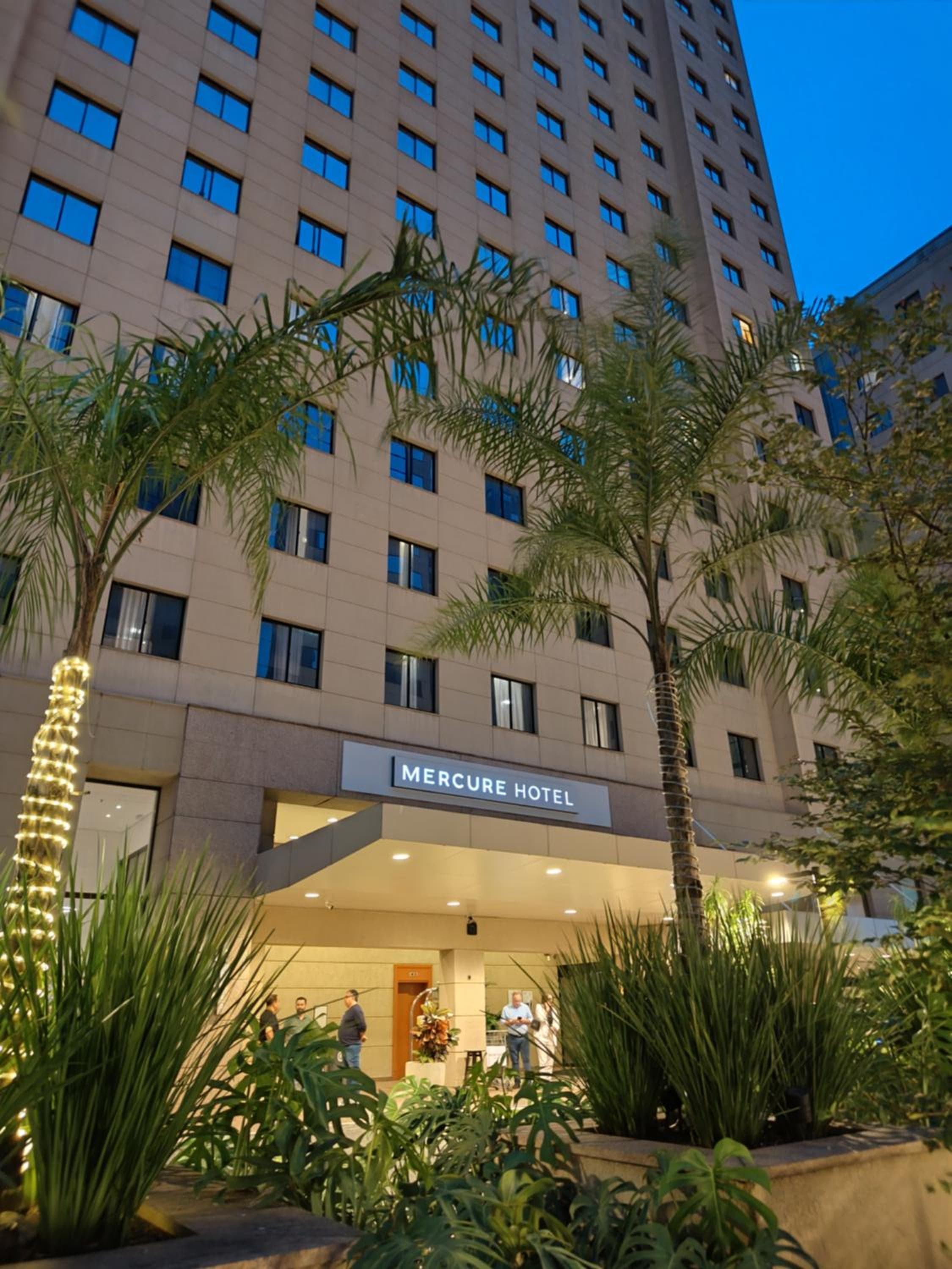 Flat Hotel Merc Espaçoso Ibirapuera Wi-fi e Recepção 24 hrs, Sao Paulo