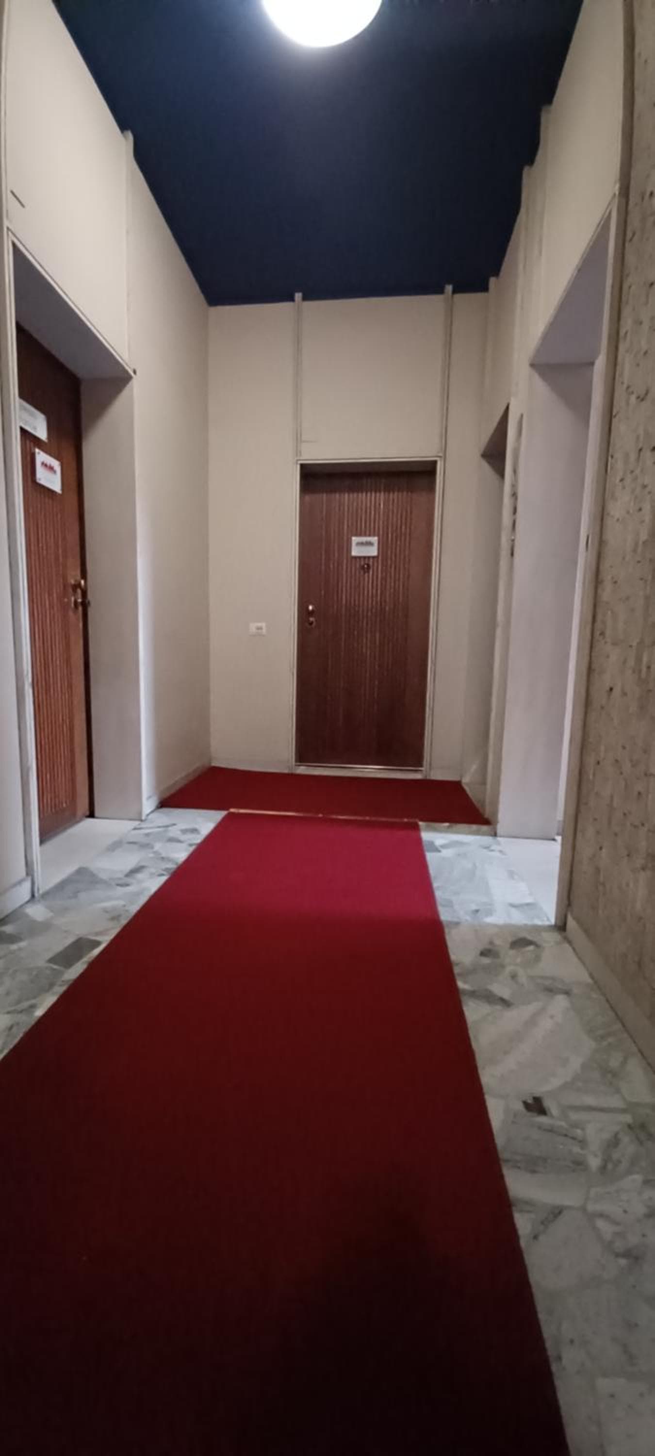Marcona24, Milan
