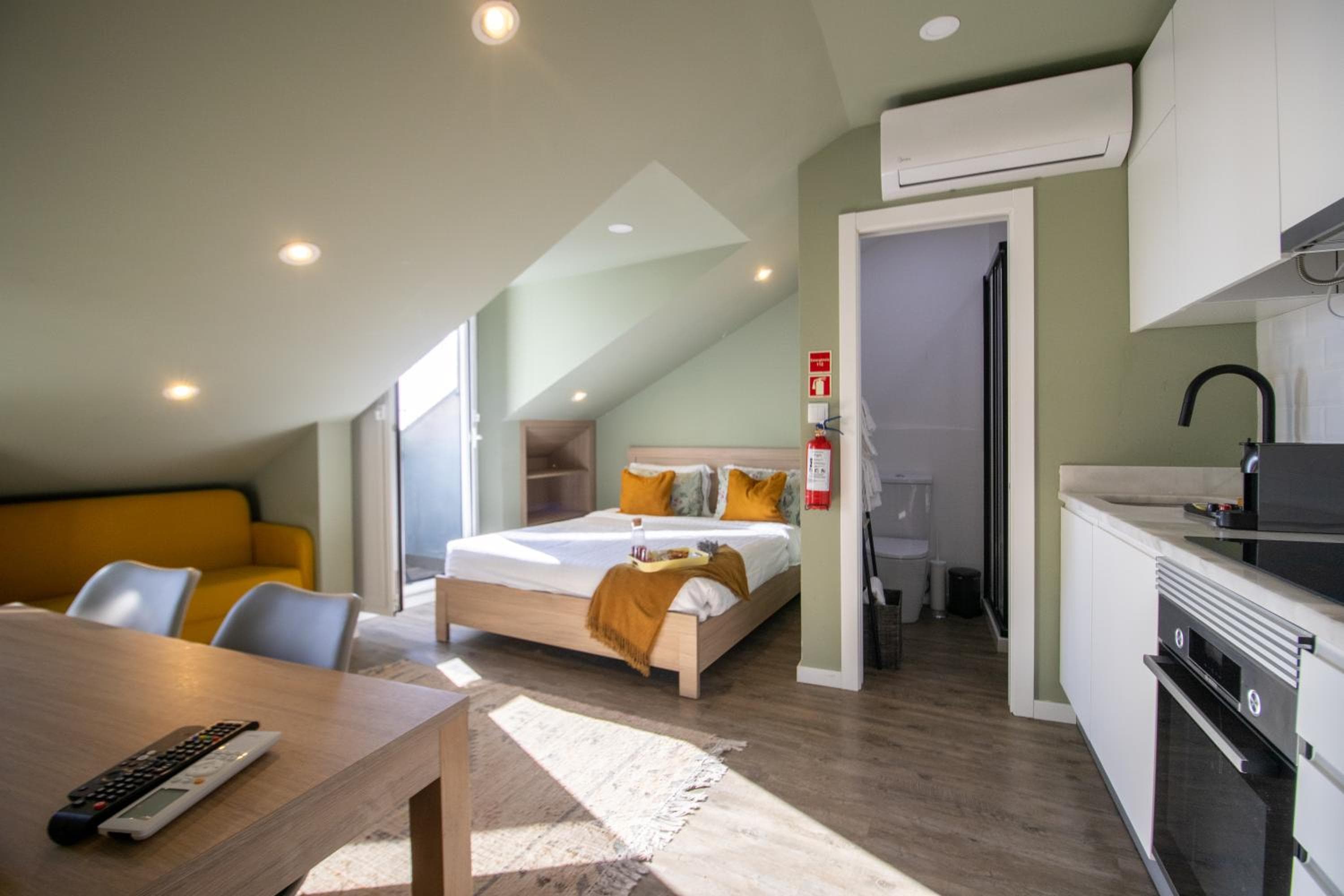 Loios Studios and Apartments, Lisbon, photo 5