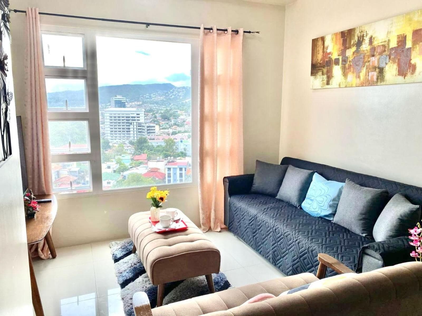 GROUP-FRIENDLY 2BR CEBU CONDO WITH MALL ACCESS, Cebu City