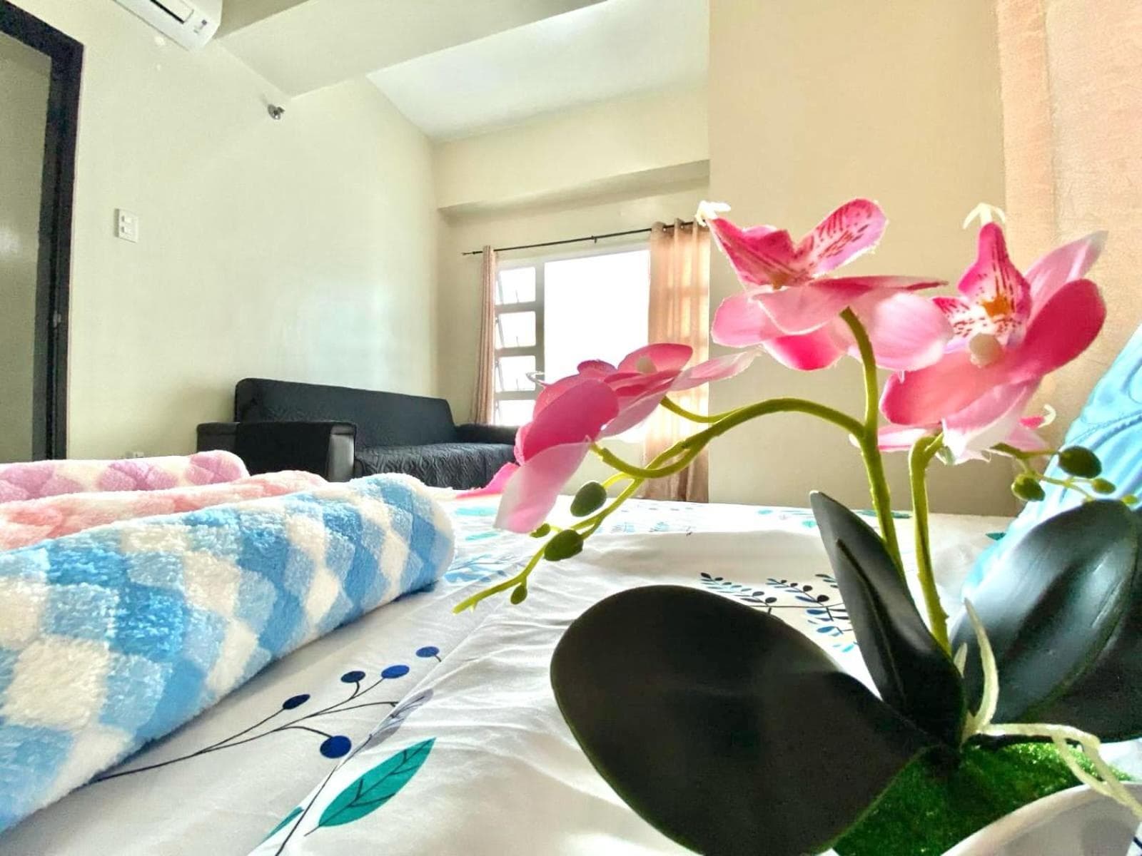 GROUP-FRIENDLY 2BR CEBU CONDO WITH MALL ACCESS, Cebu City, photo 6