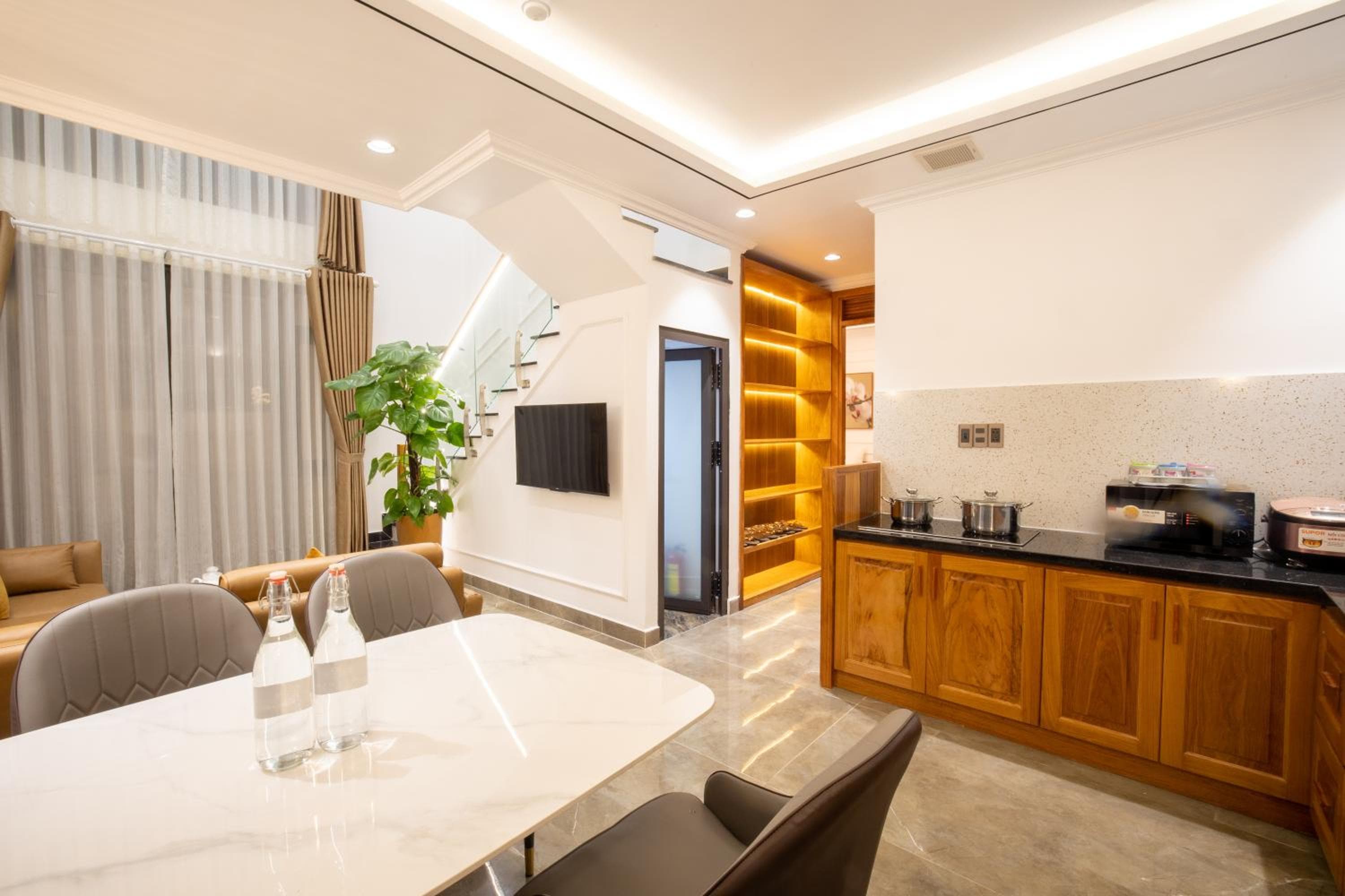 La Fleur Premium Central Apartment Hotel, Da Lat, photo 6