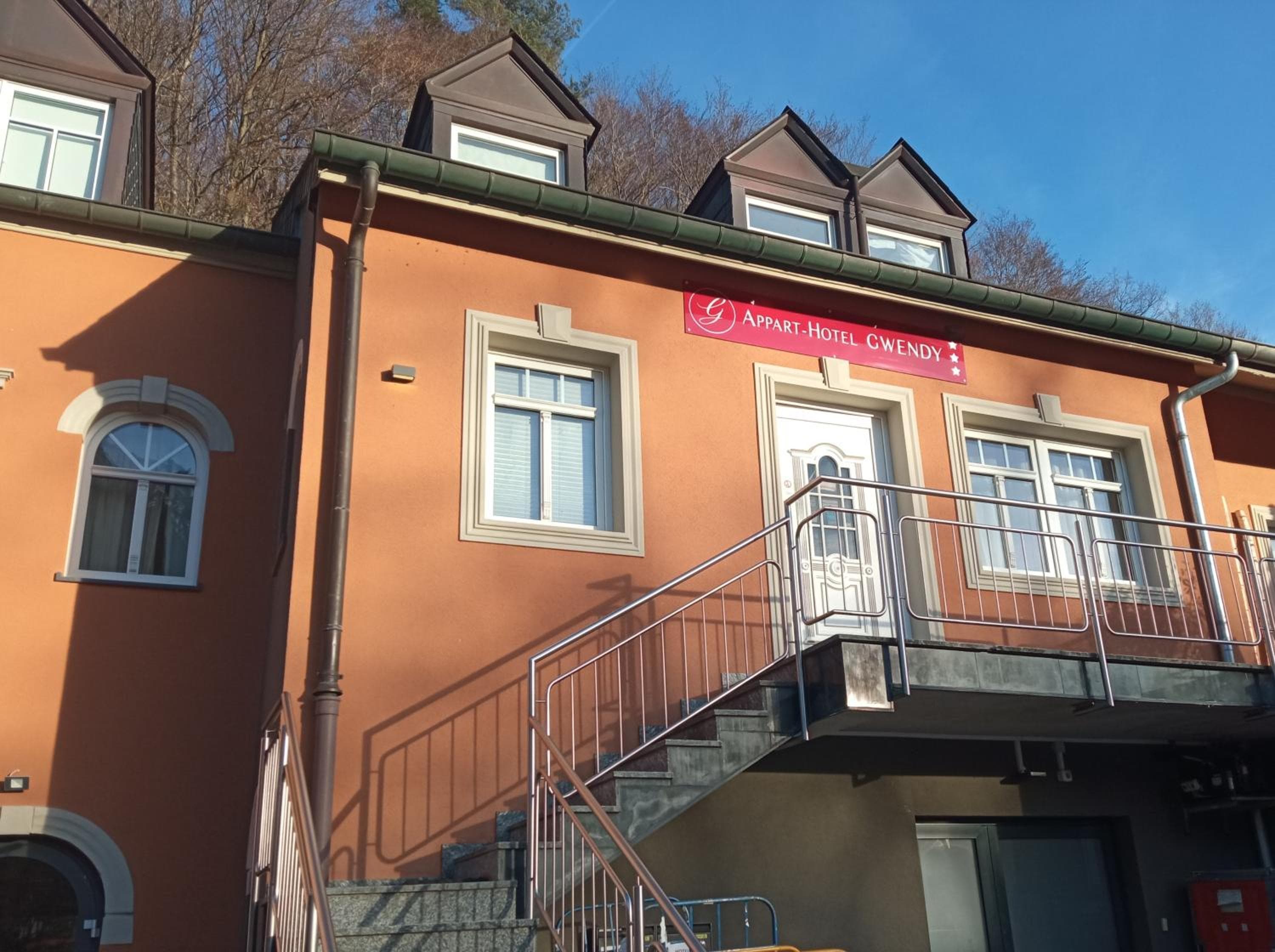 Appart-Hotel Gwendy, Bour
