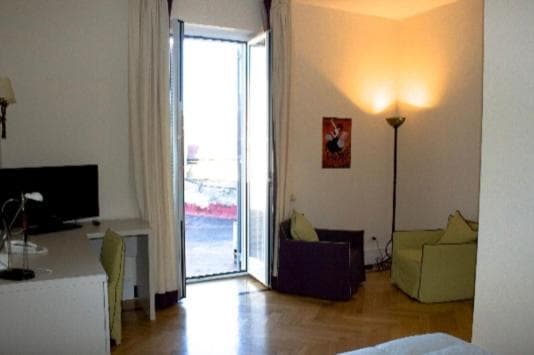 Residence gli Angioini srl, Naples, photo 5