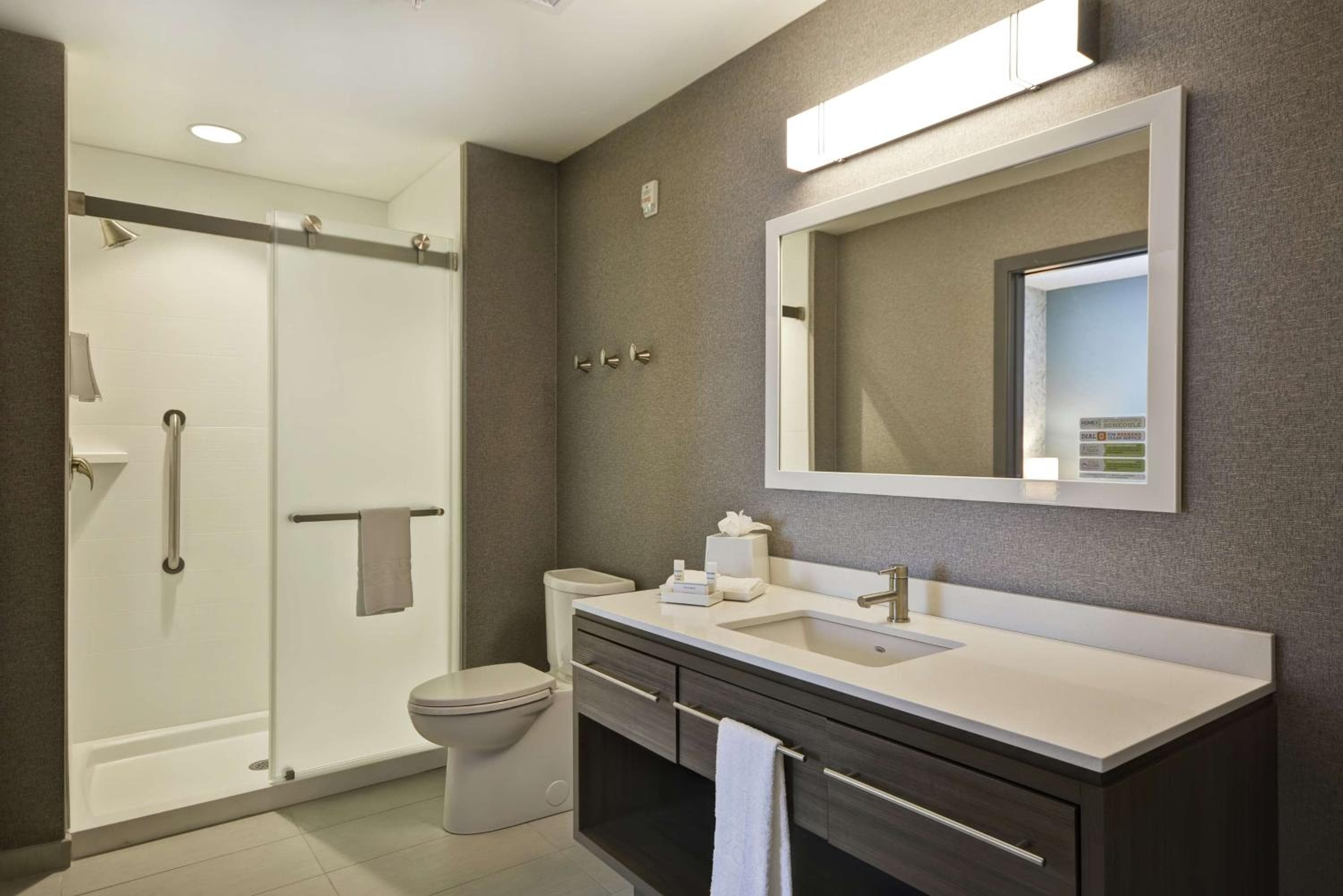 Home2 Suites by Hilton Queensbury Lake George, Queensbury, photo 6