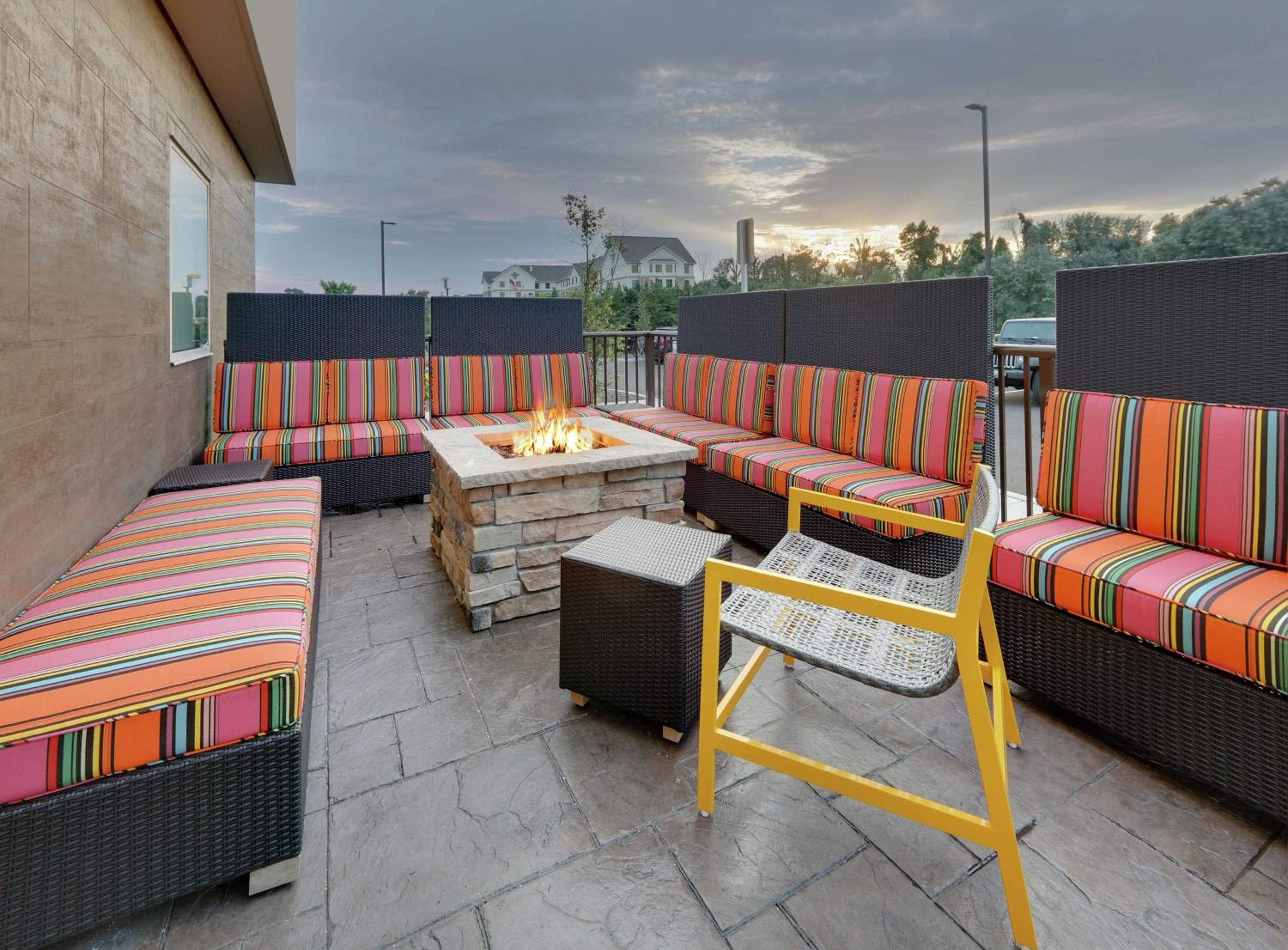 Home2 Suites By Hilton Hagerstown, Hagerstown, photo 2