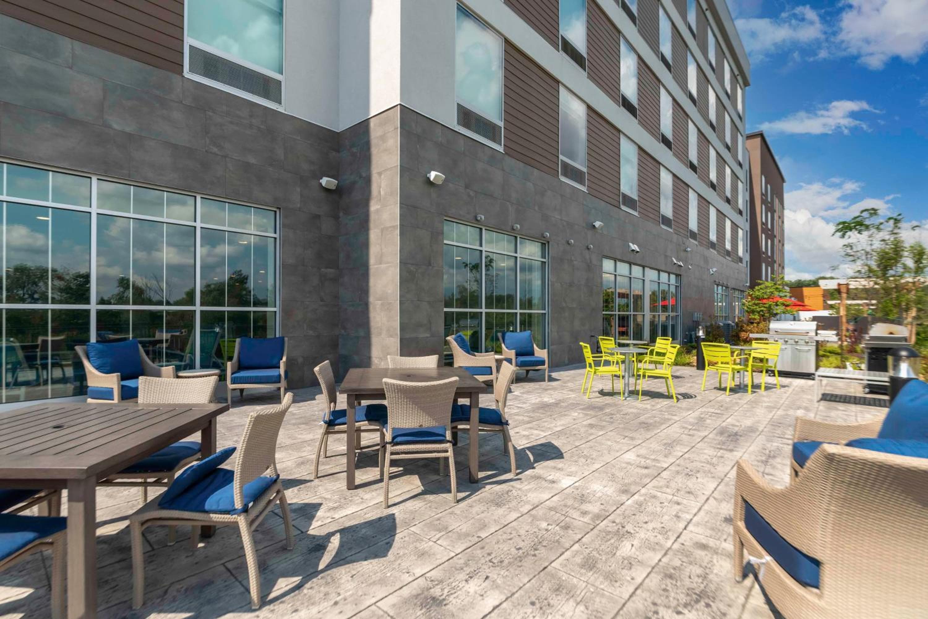 Home2 Suites By Hilton Fort Wayne North, Fort Wayne, photo 3