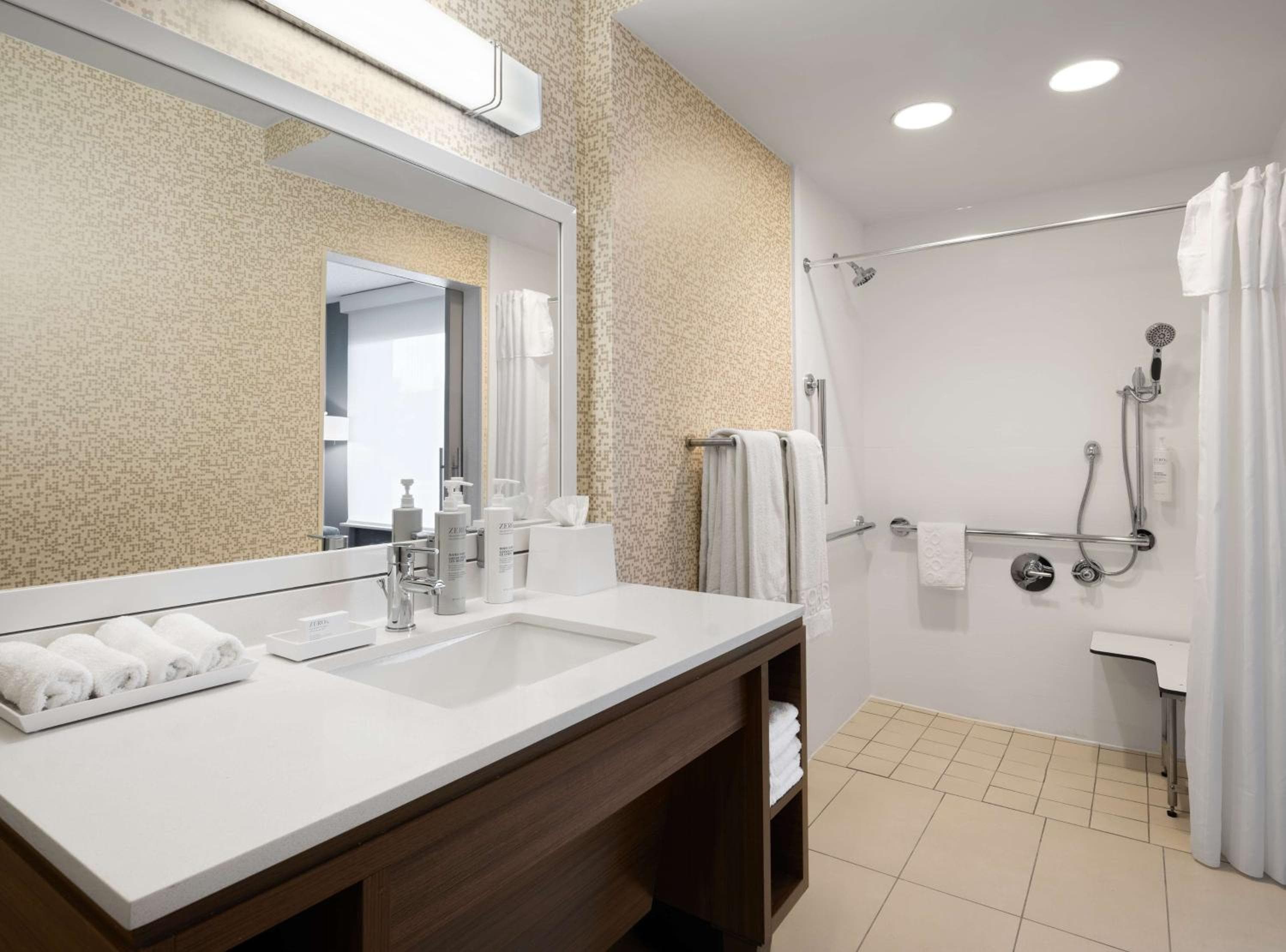 Home2 Suites by Hilton Indianapolis - Keystone Crossing, Indianapolis, photo 4