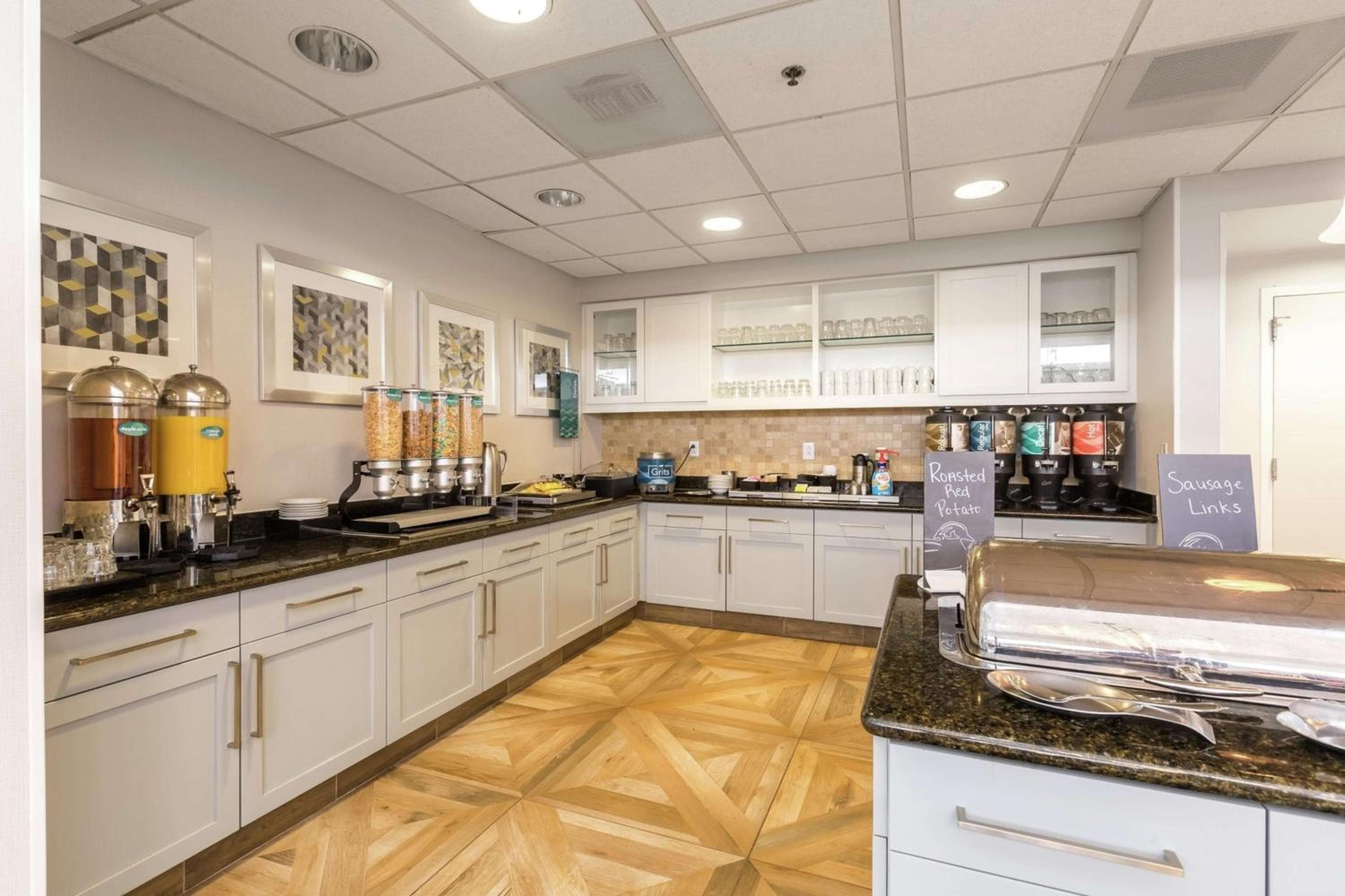 Homewood Suites by Hilton at Carolina Point - Greenville, Greenville, photo 3