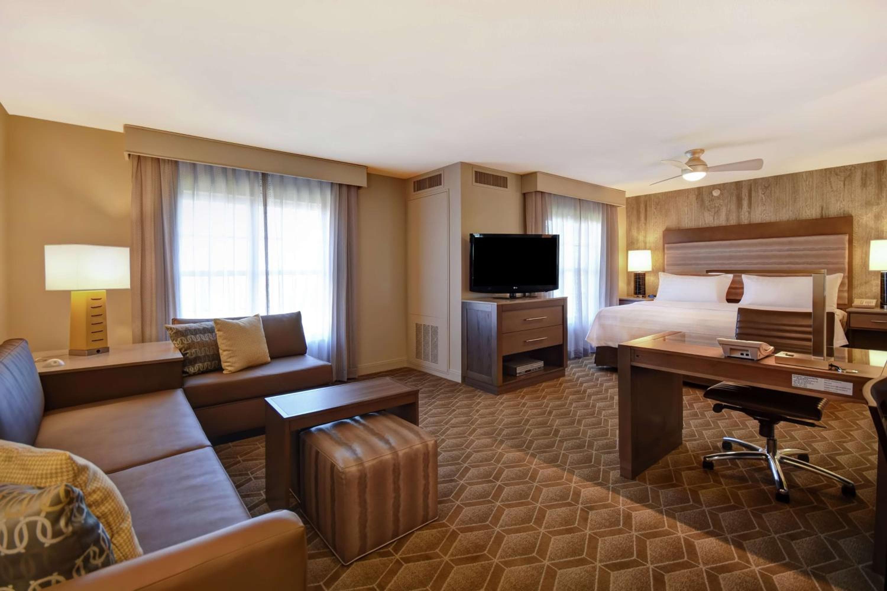 Homewood Suites by Hilton at The Waterfront, Wichita, photo 2