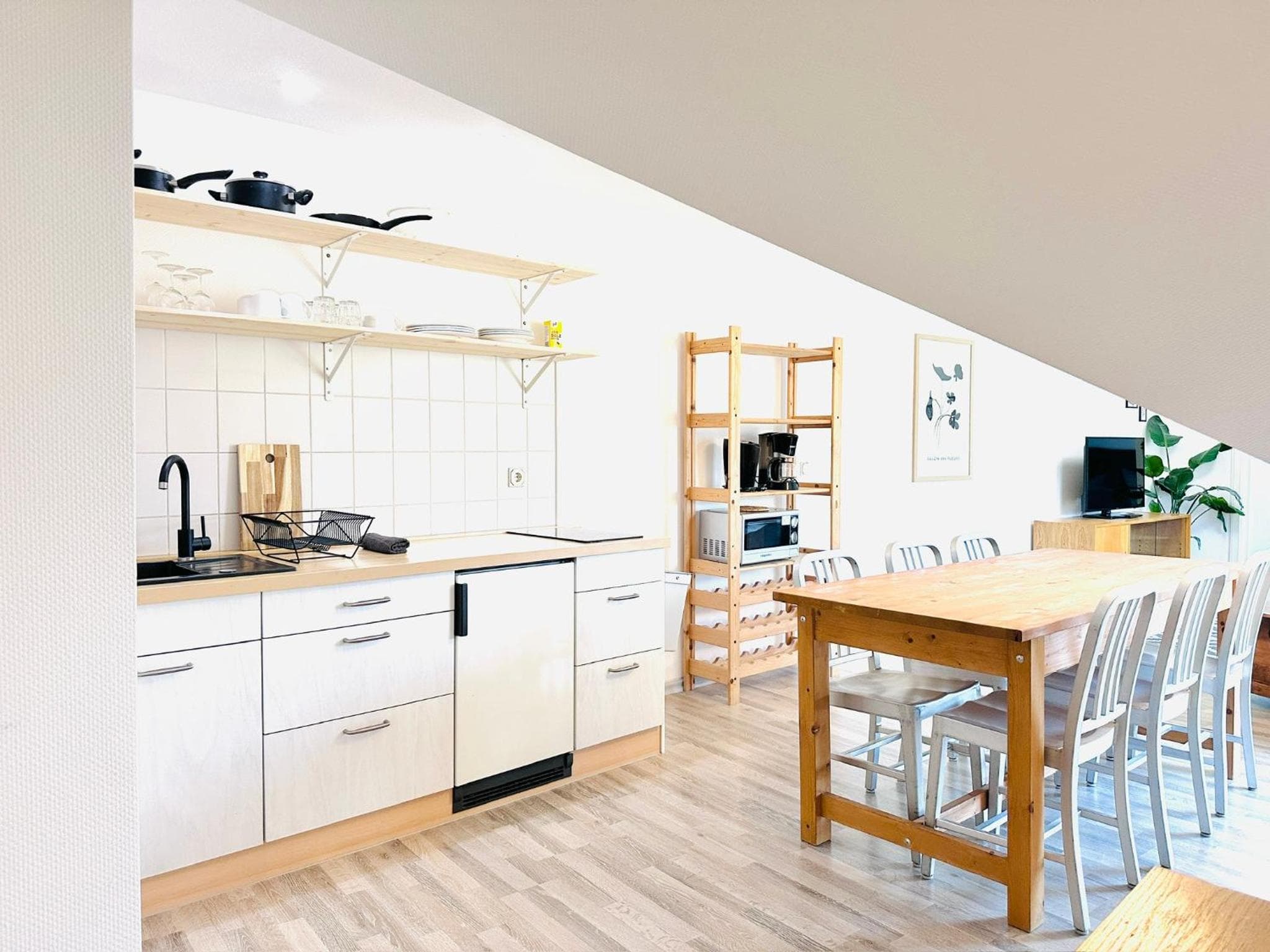 Kitchen at Apartmenthaus am Dom - Zentrum & Ruhige Lage, Perfekt für Business Trip, Auch für Familie, Viel Platz mit Küche