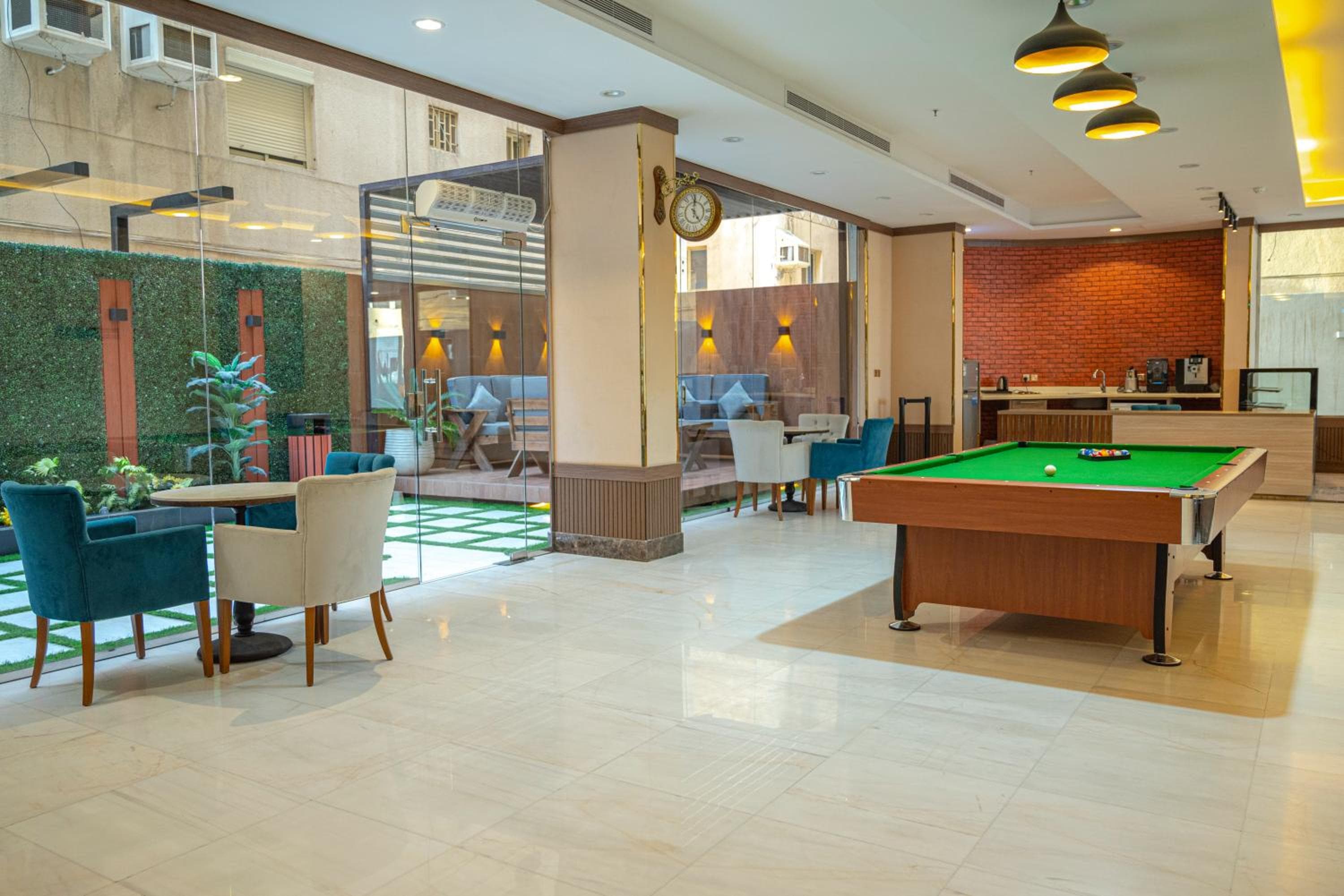 Demure -Razin Serviced Apartments, Jeddah, photo 5