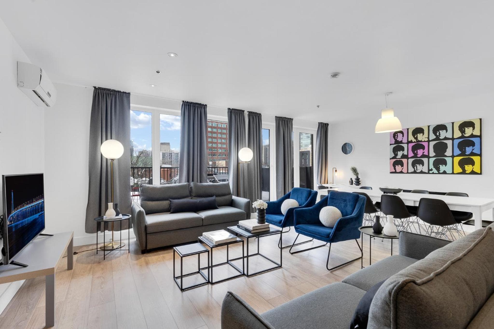 LiV MTL Downtown Montreal Spacious Suites, Montréal