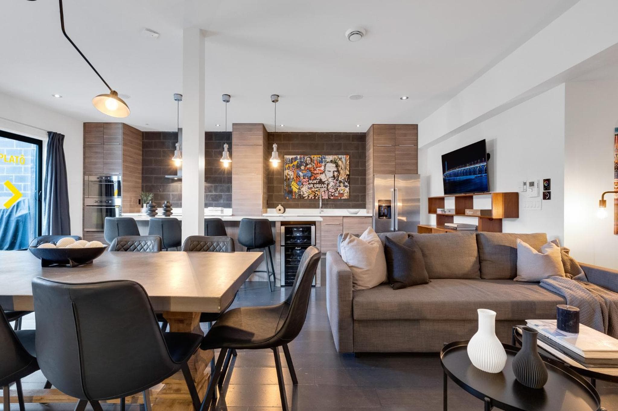 LiV MTL Plato Grand Luxe Penthouse Near Downtown Montreal, Montréal